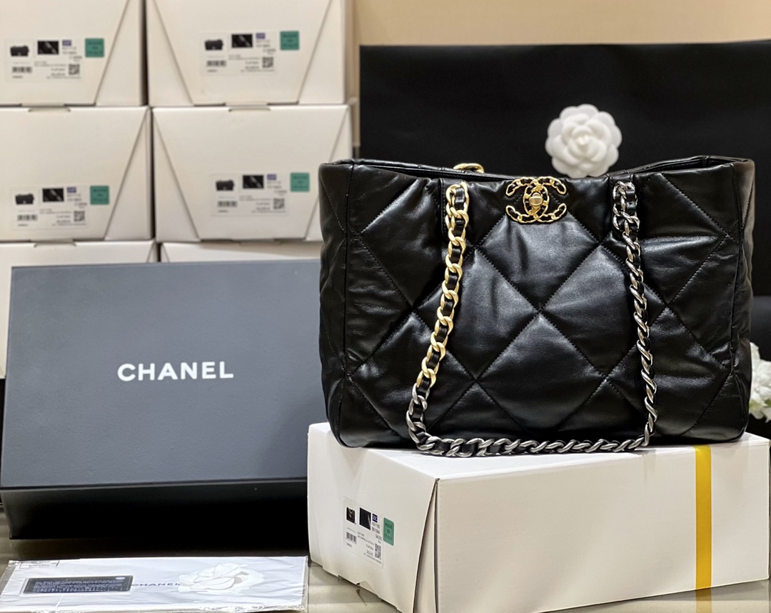 Ch*el 19 shopping bag black as3660