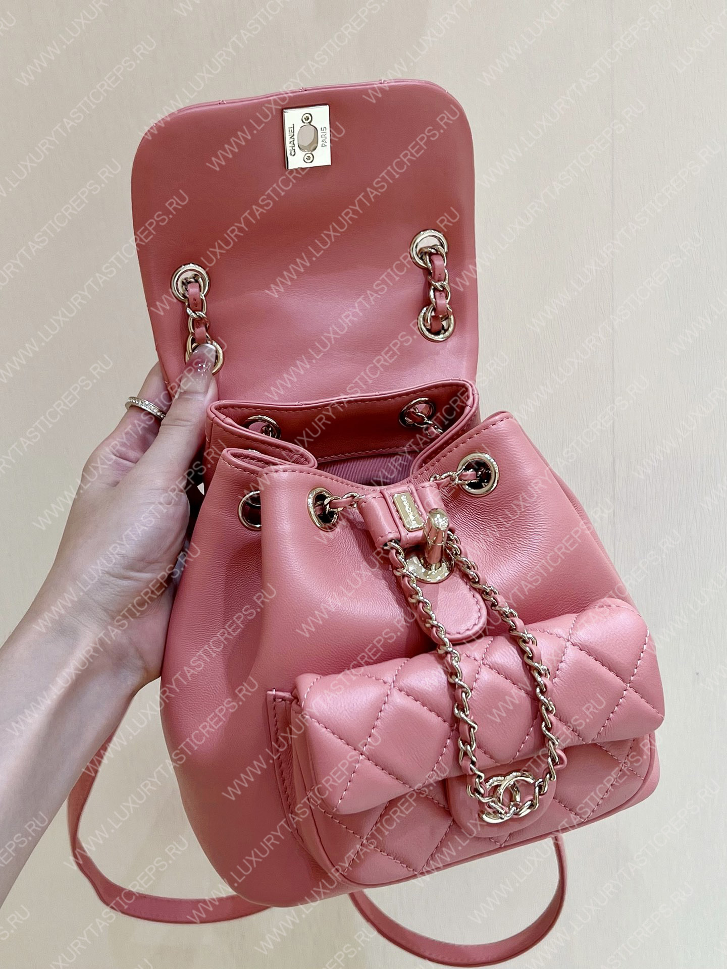 Ch*el duma backpack pink as1160