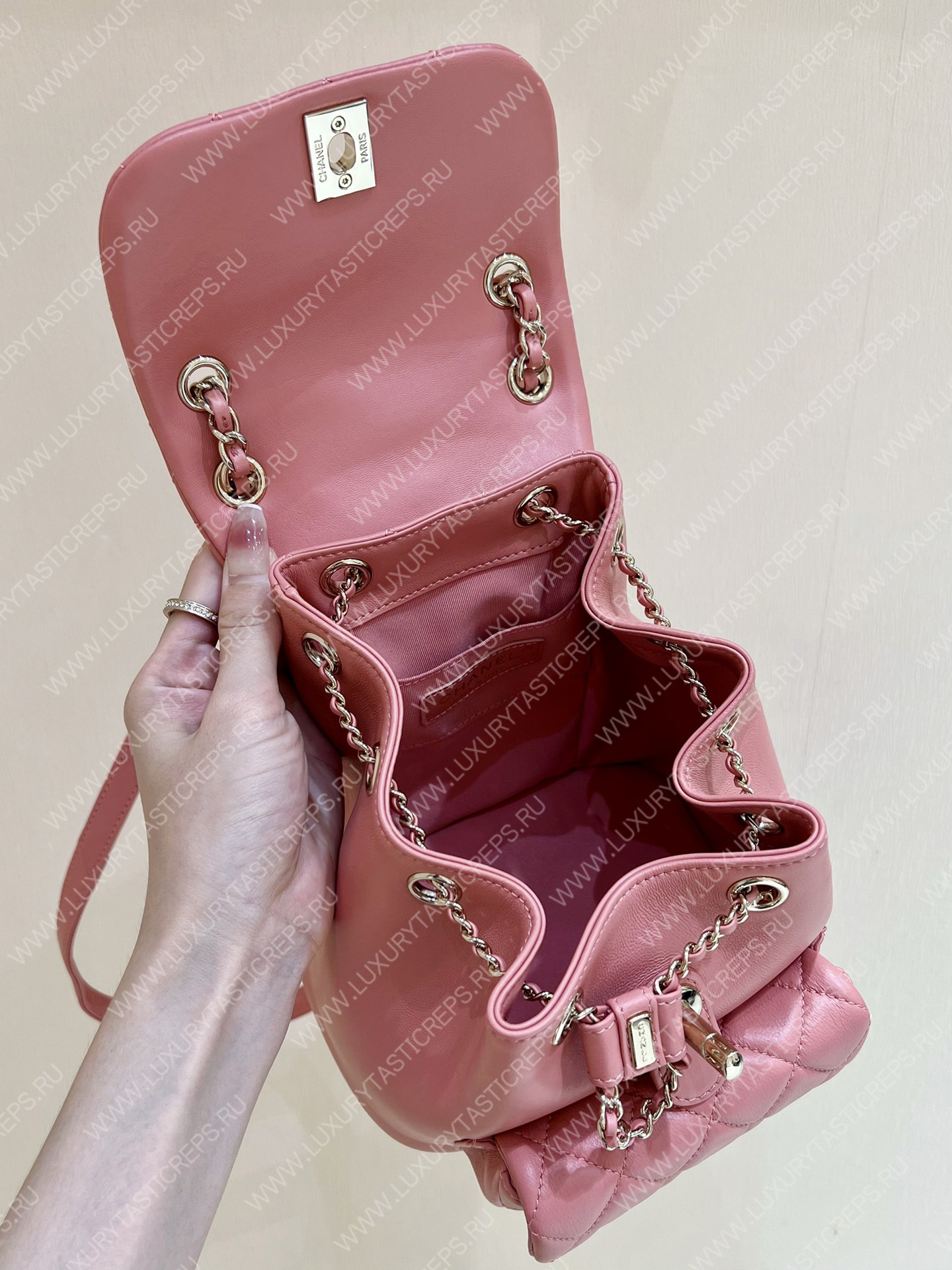 Ch*el duma backpack pink as1160