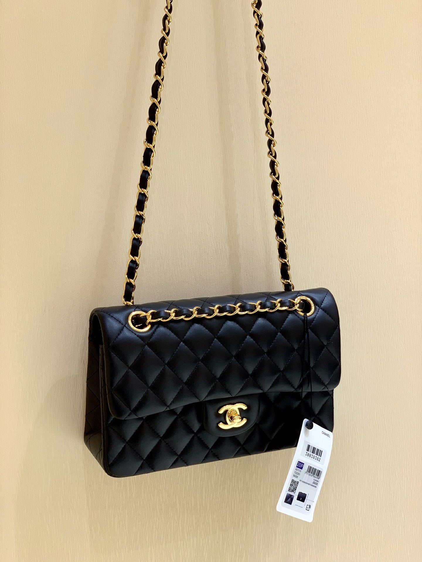 Ch*el small classic handbag bag black a01113