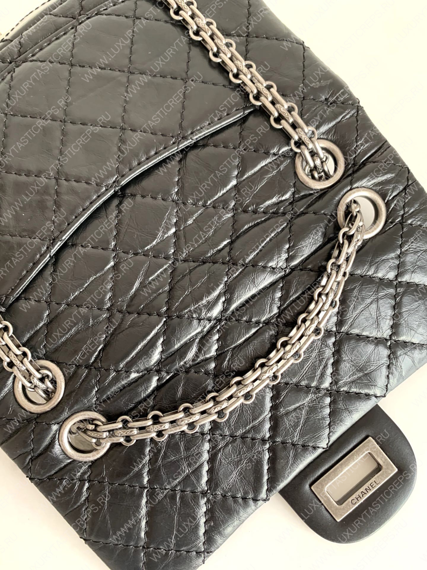 Ch*el 2.55 mini reissue bag black a37585