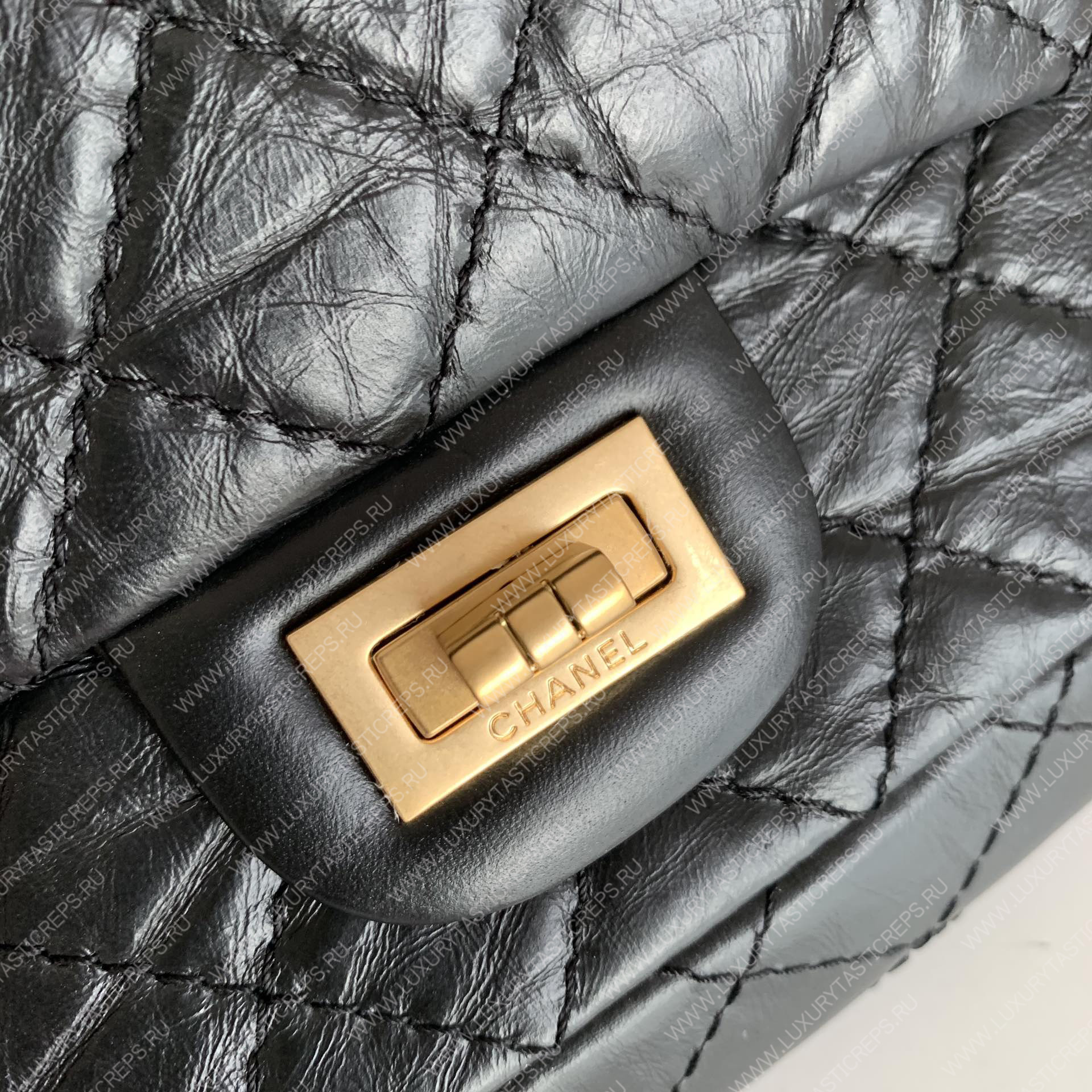 Ch*el 2.55 mini reissue bag black a37585
