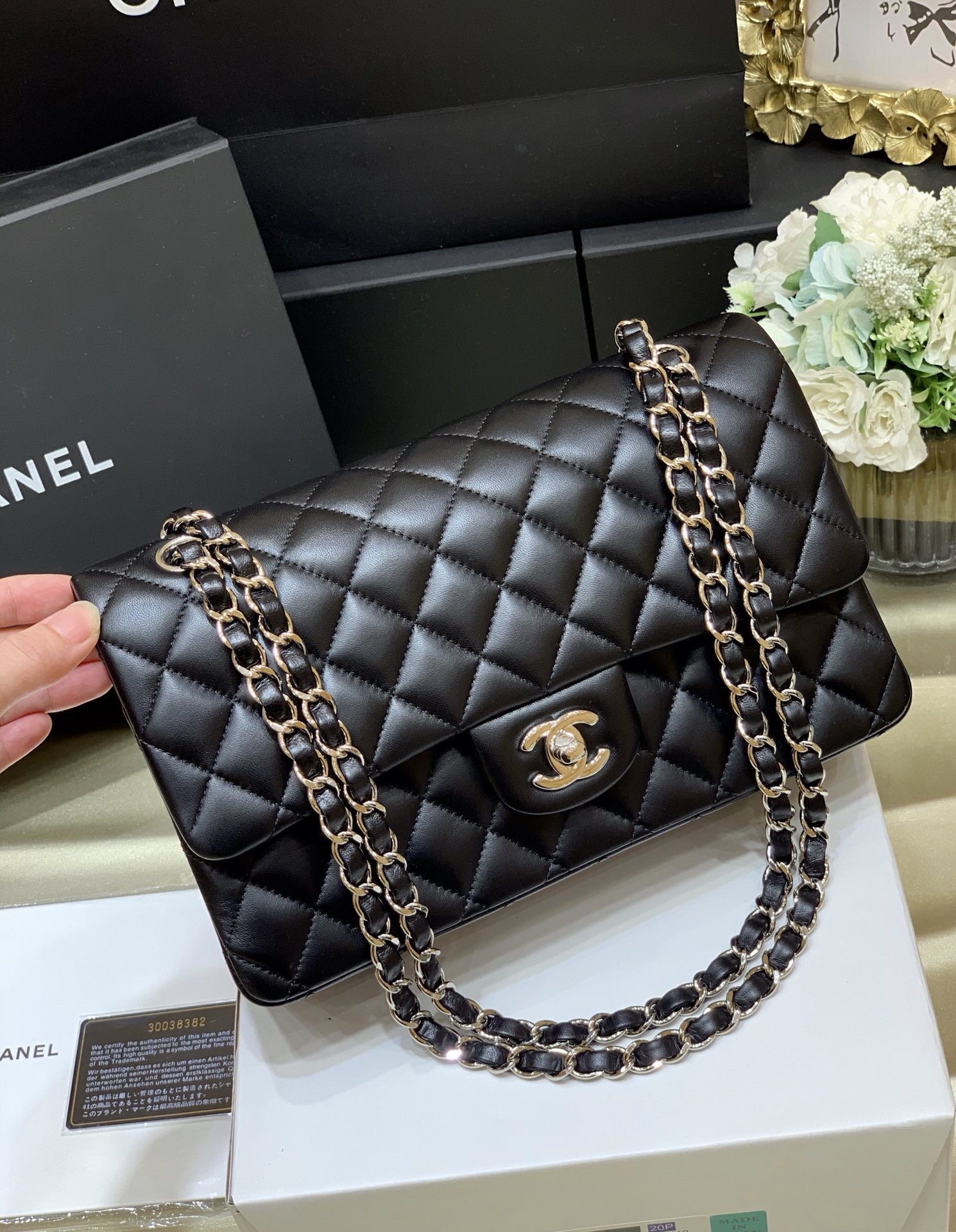 Ch*el classic handbag bag black a01112