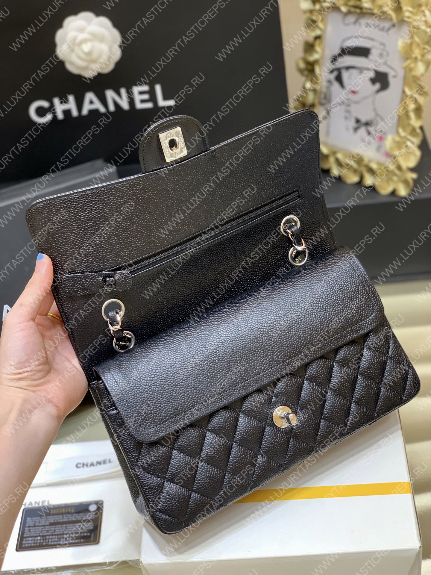 Ch*el classic handbag bag black a01112
