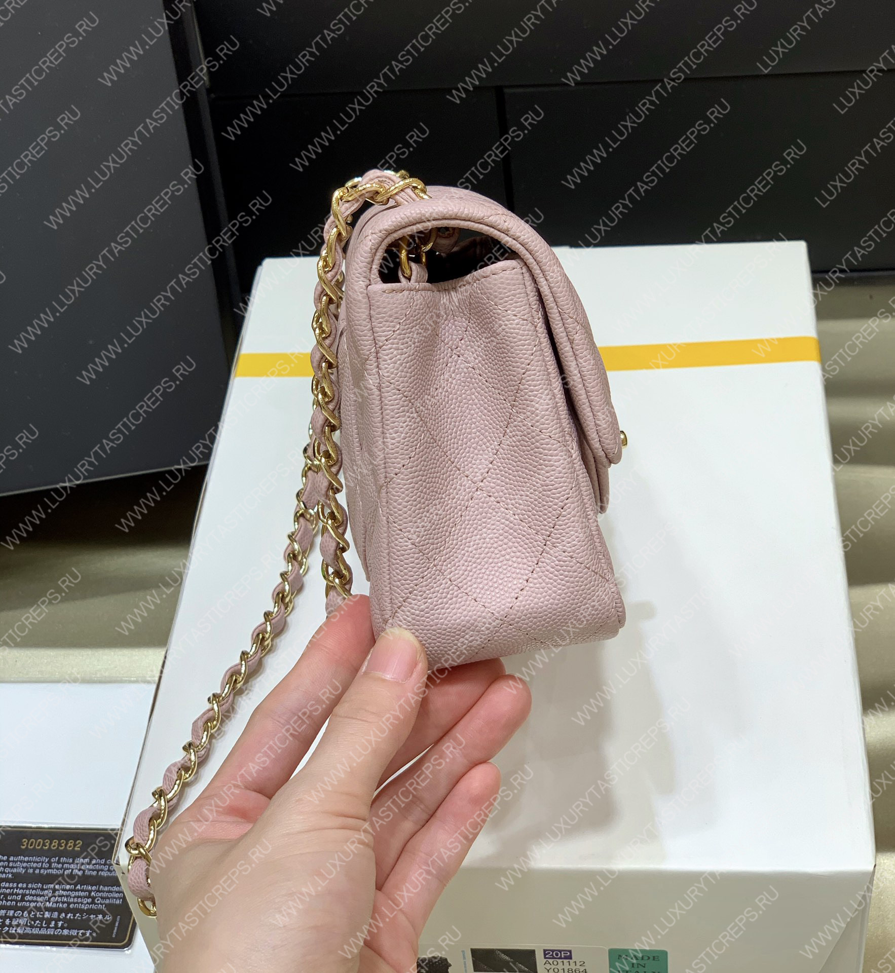 Ch*el mini classic flap bag light pink a01116