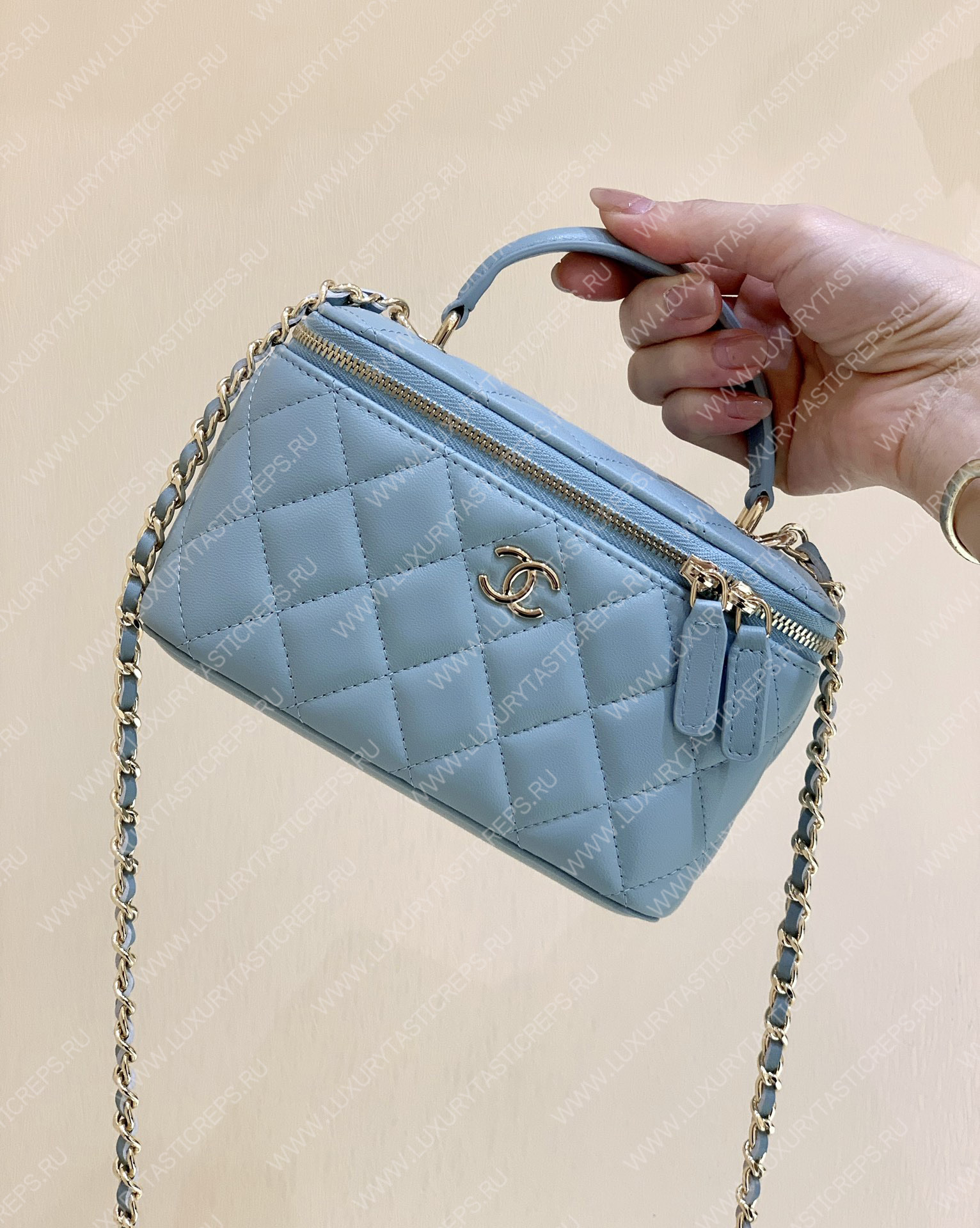 Ch*el long vanity case blue ap2199