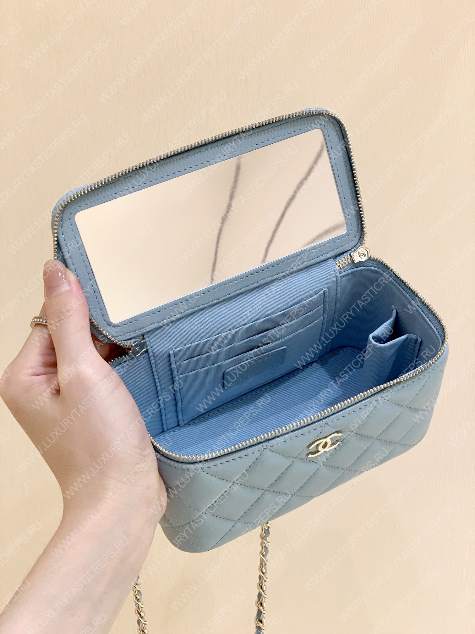 Ch*el long vanity case blue ap2199