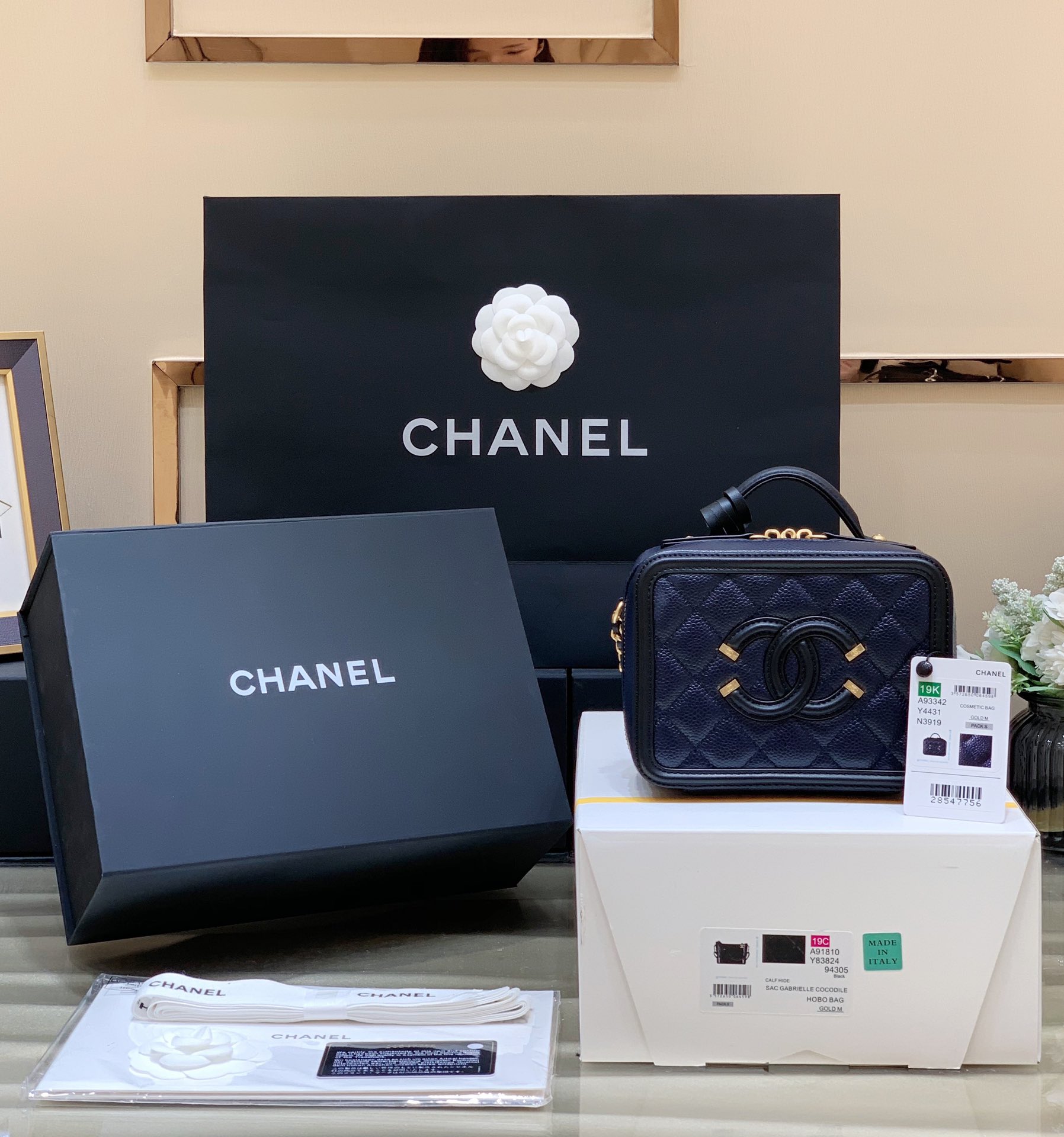 Ch*el vanity case black and blue a93342