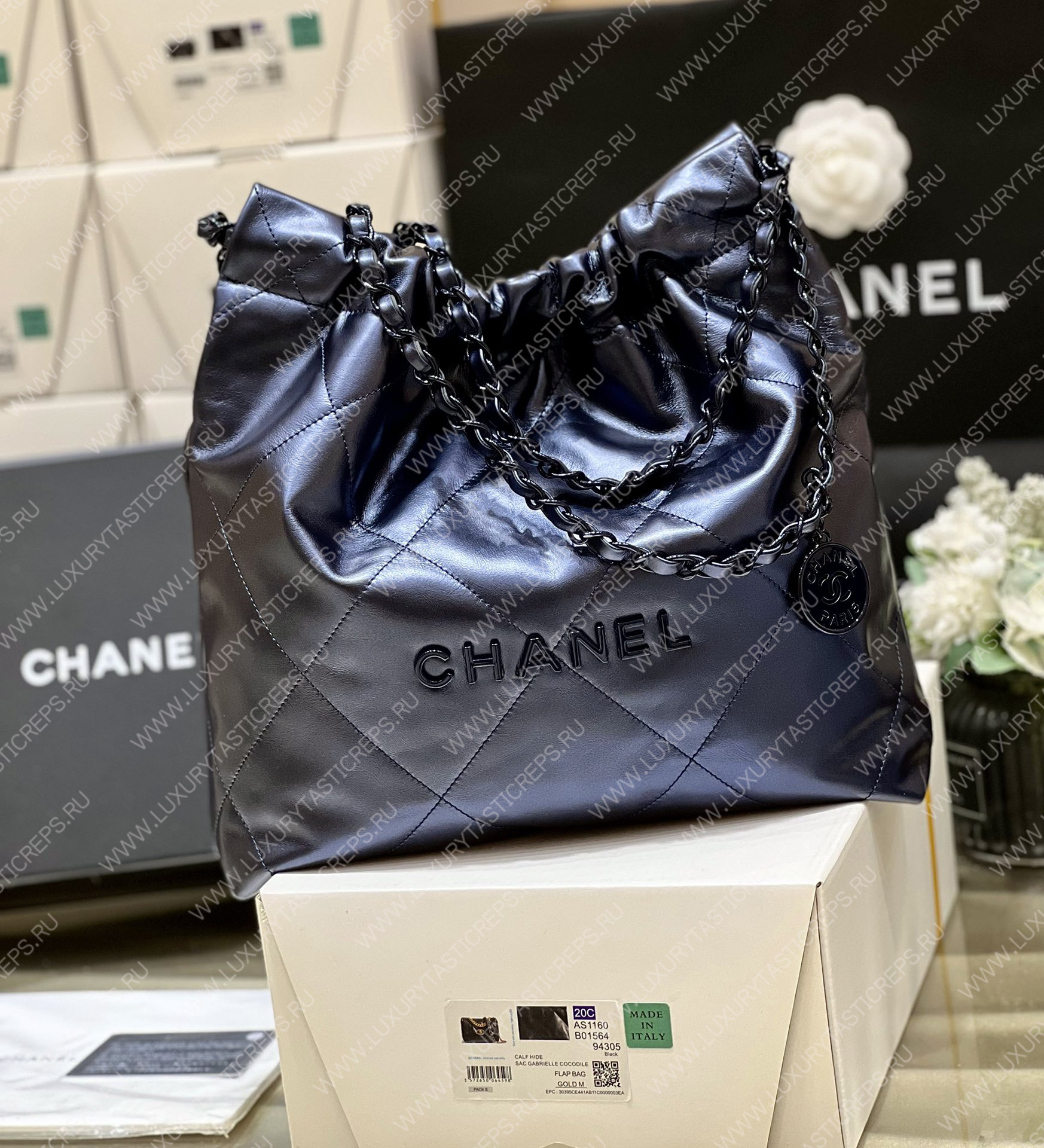 Ch*el 22 handbag black as3260