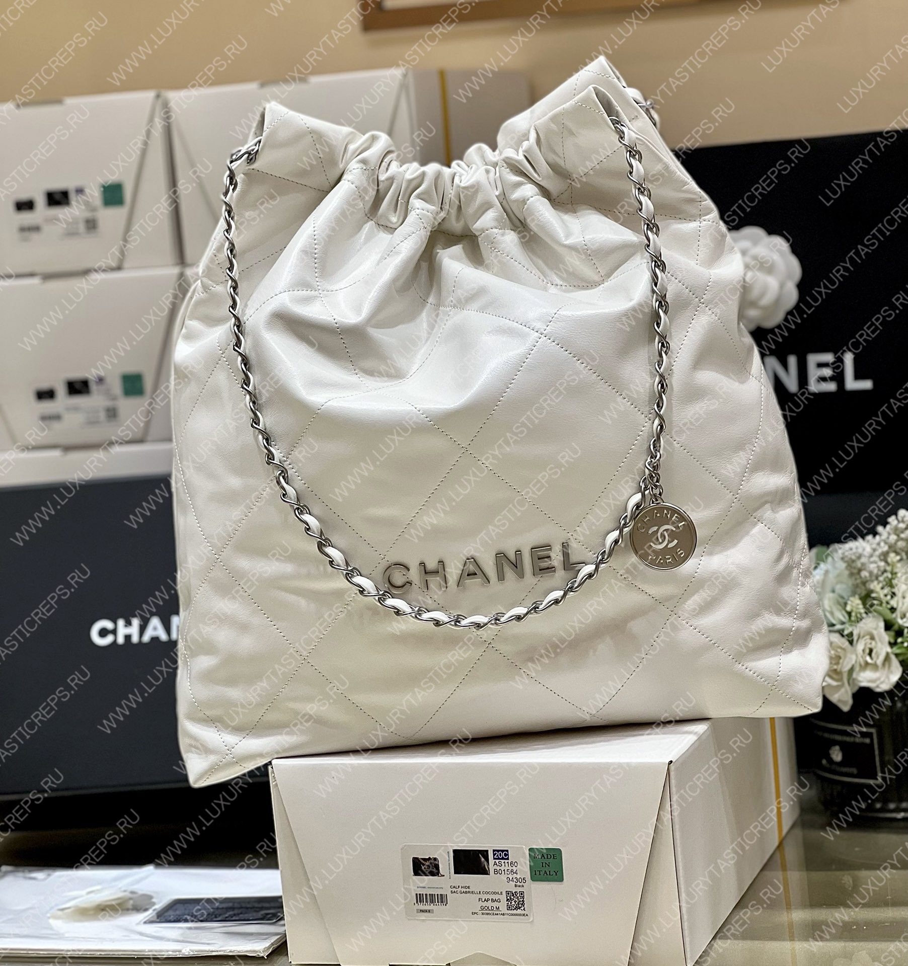 Ch*el 22 large handbag white as3262