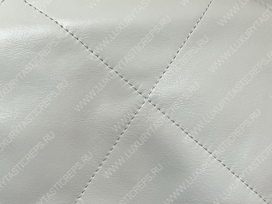 Ch*el 22 large handbag white as3262