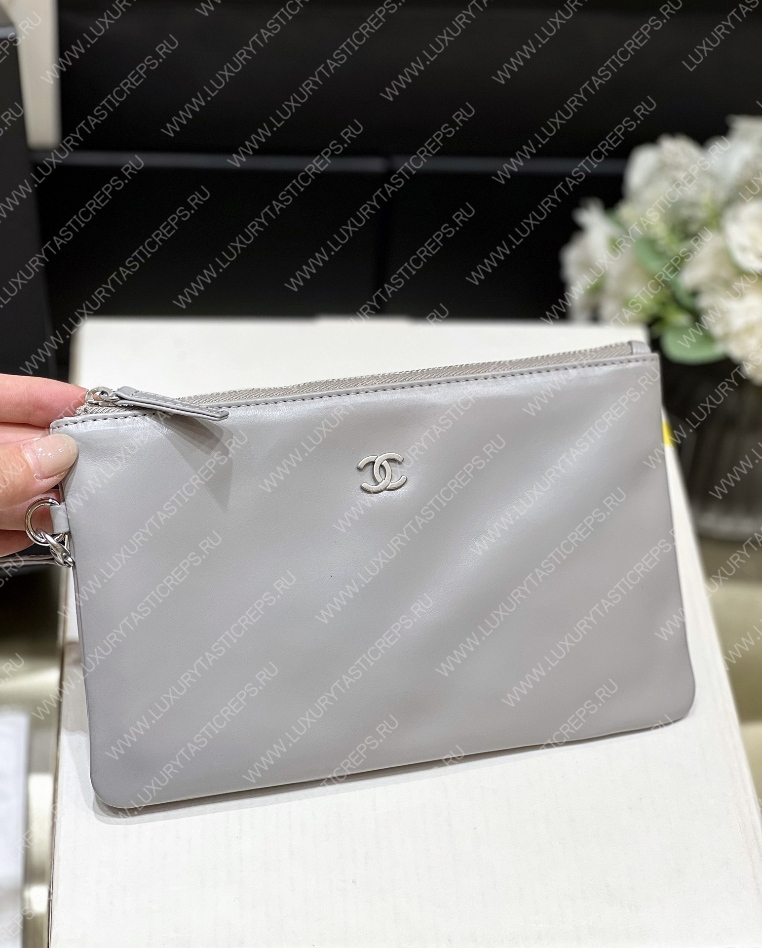 Ch*el 22 handbag grey as3261
