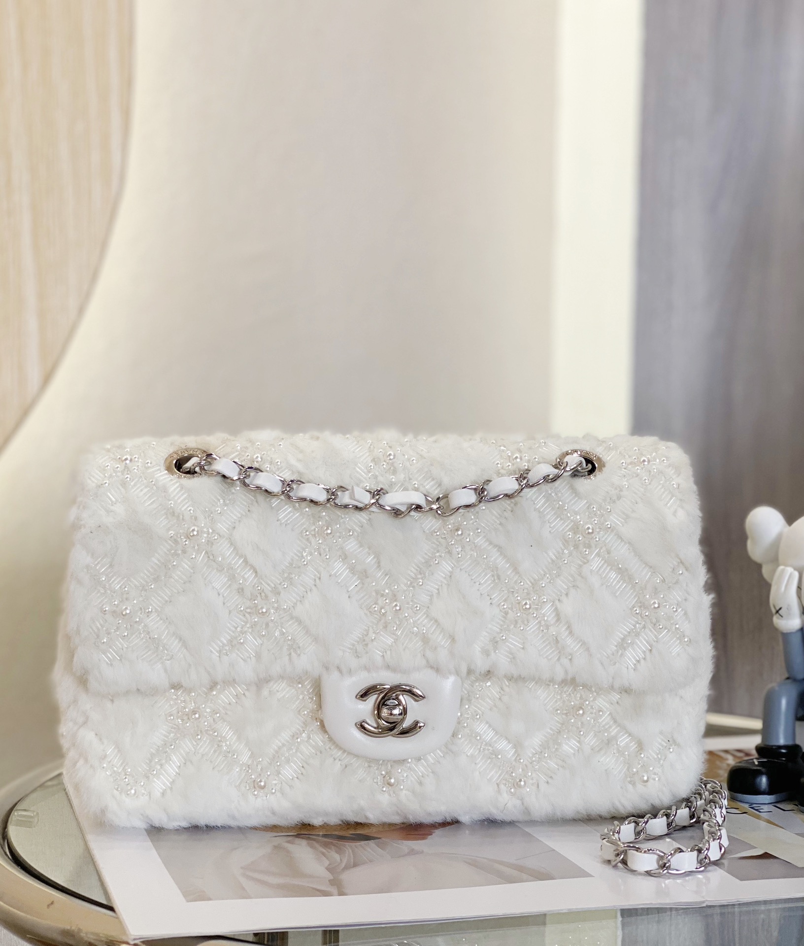 Ch*el classic pearl embellished handbag white a01112