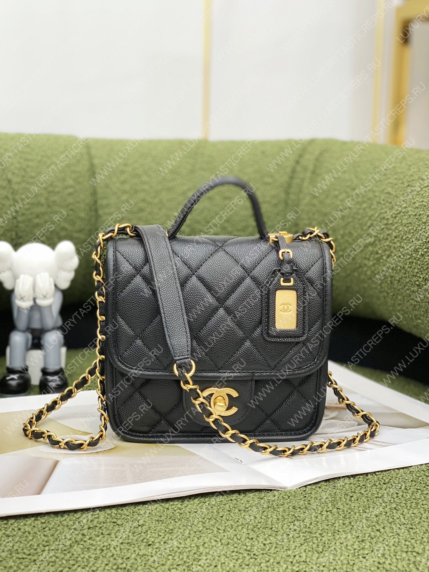 Ch*el mini flap bag with top handle black as3653