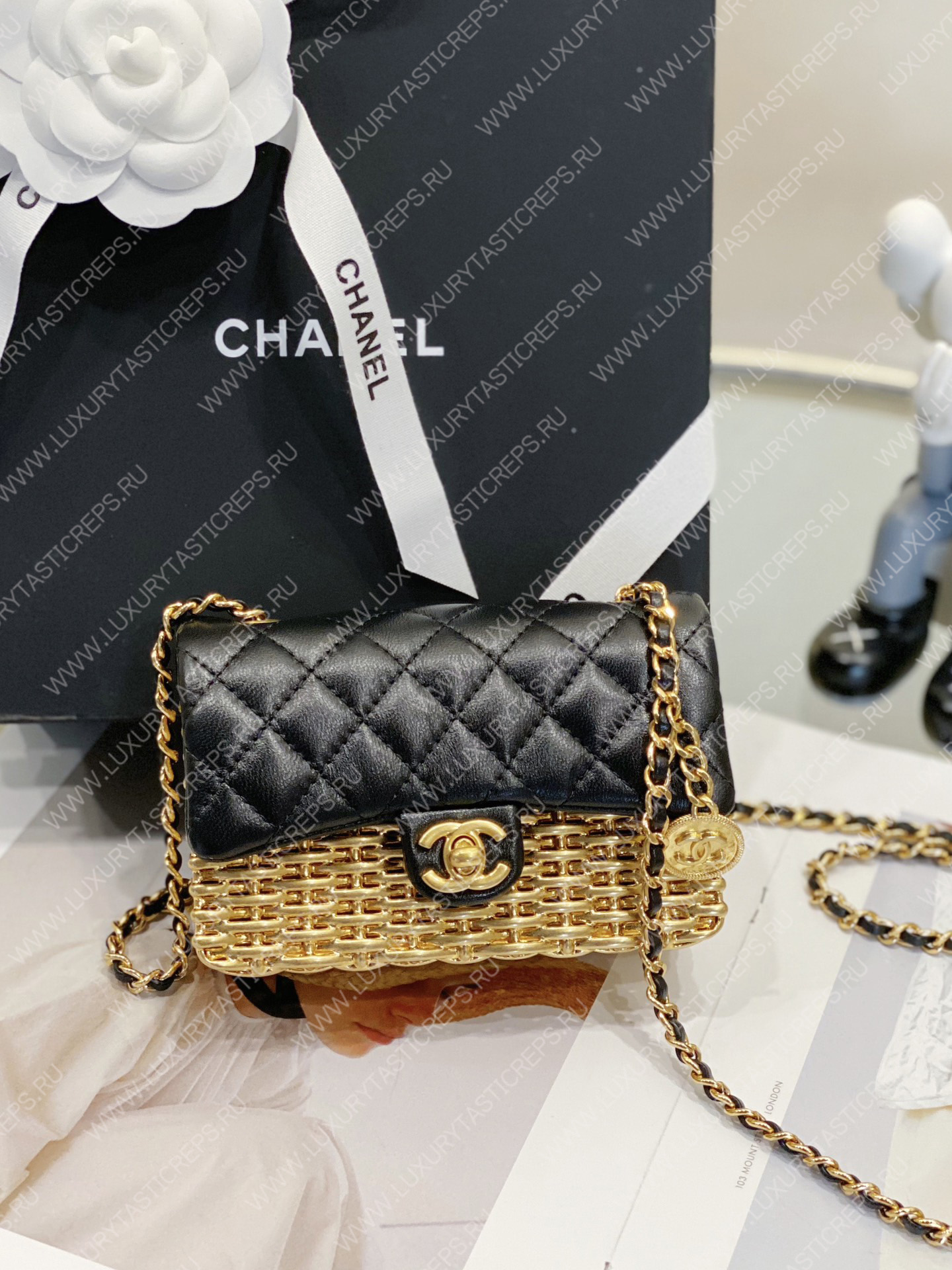 Ch*el small evening bag black & gold as3713