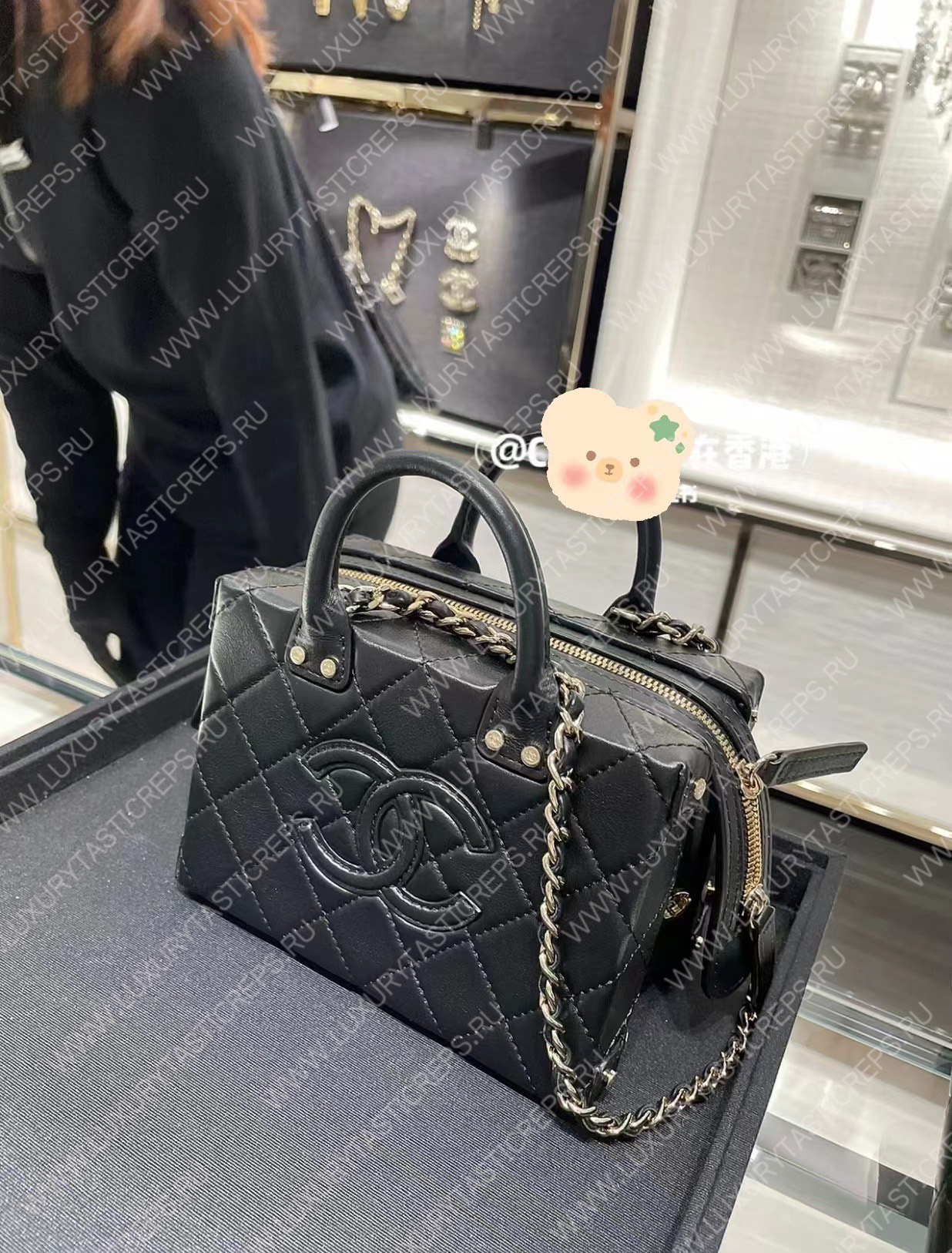 Ch*el small vanity case black as3345