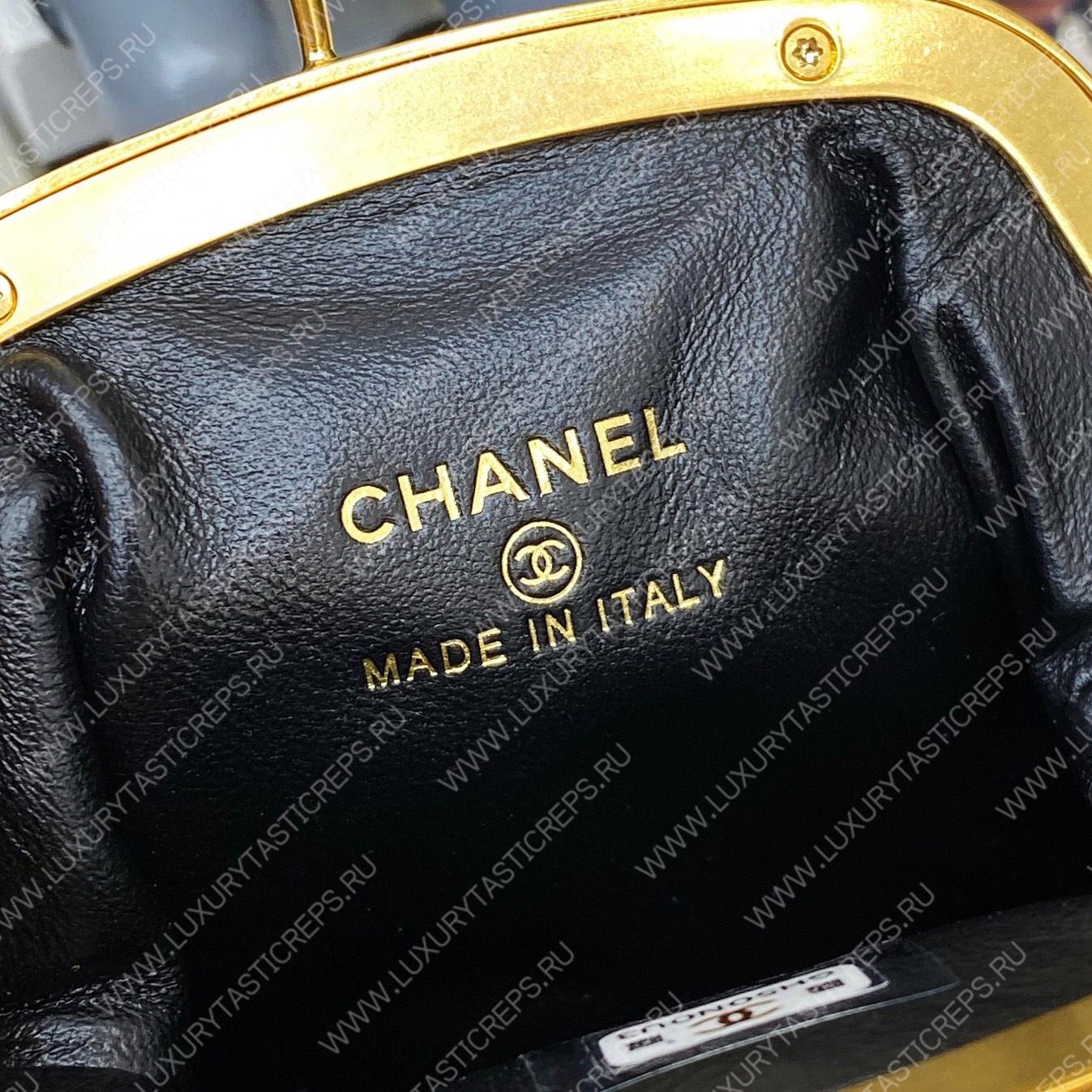 Ch*el clasp bag black as3732