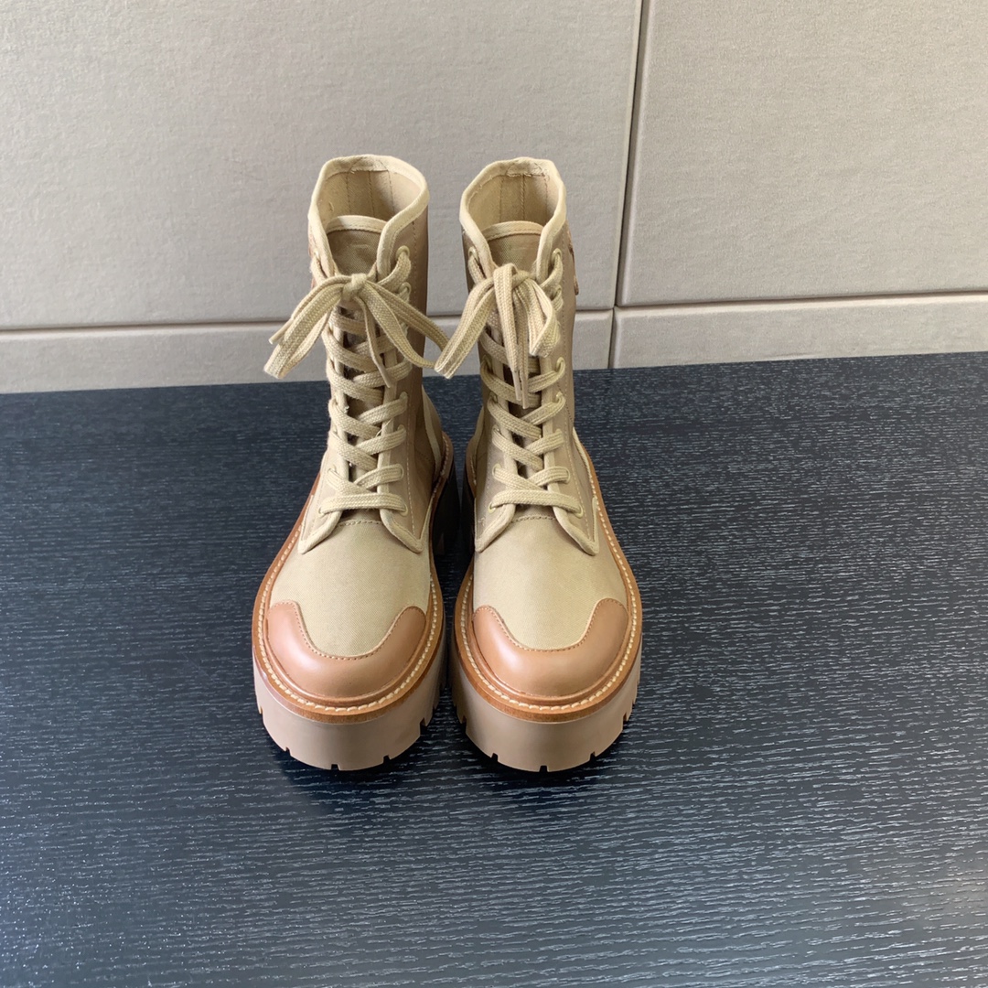 Ce**e bulky lace-up boot with triomphe cream 354657005c
