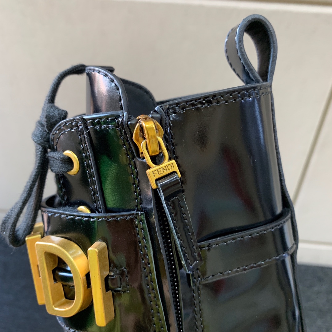 F**di leather biker boots black 8t8355