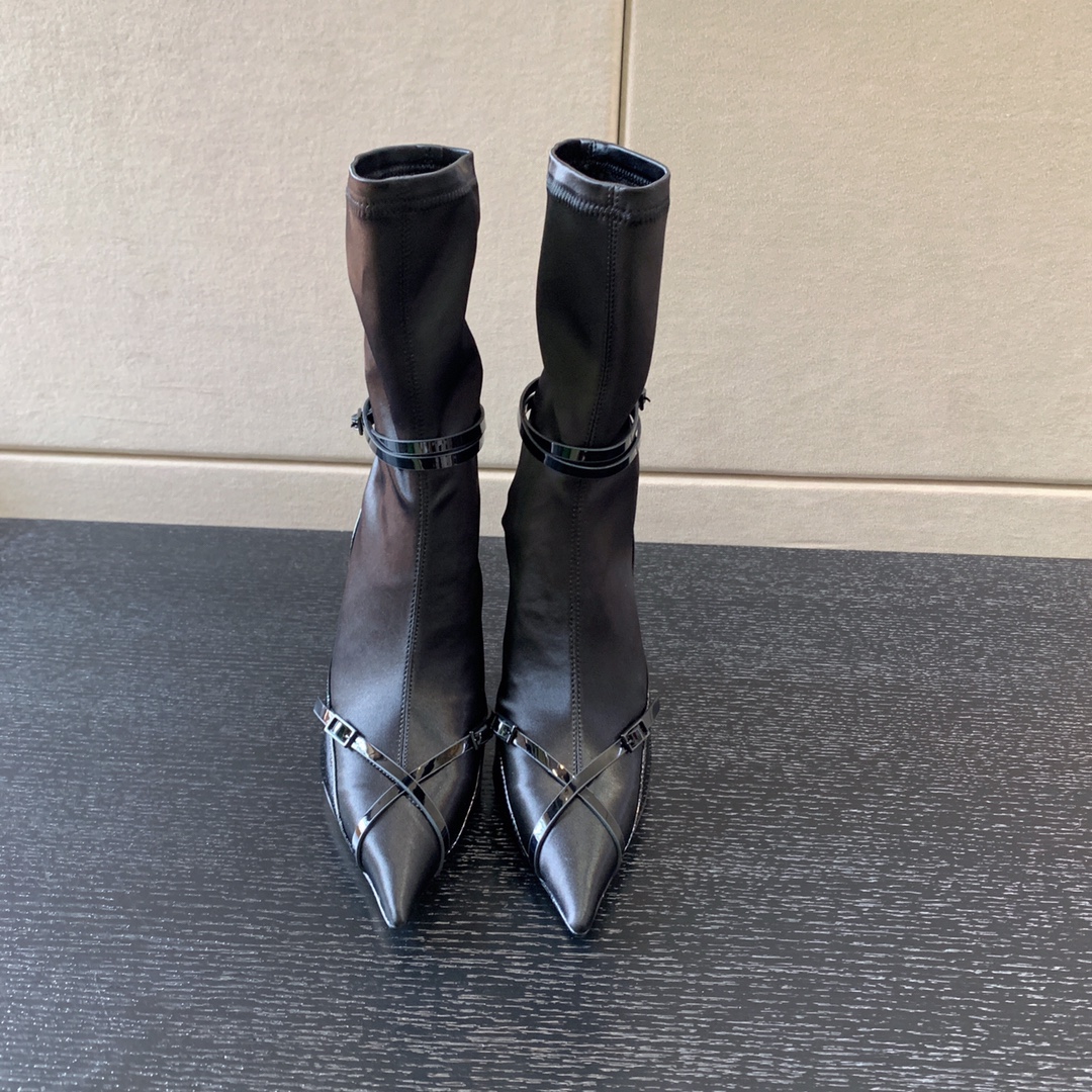JIMMY CHOO MUGLER ANKLE BOOT BLACK JCMUGLER45