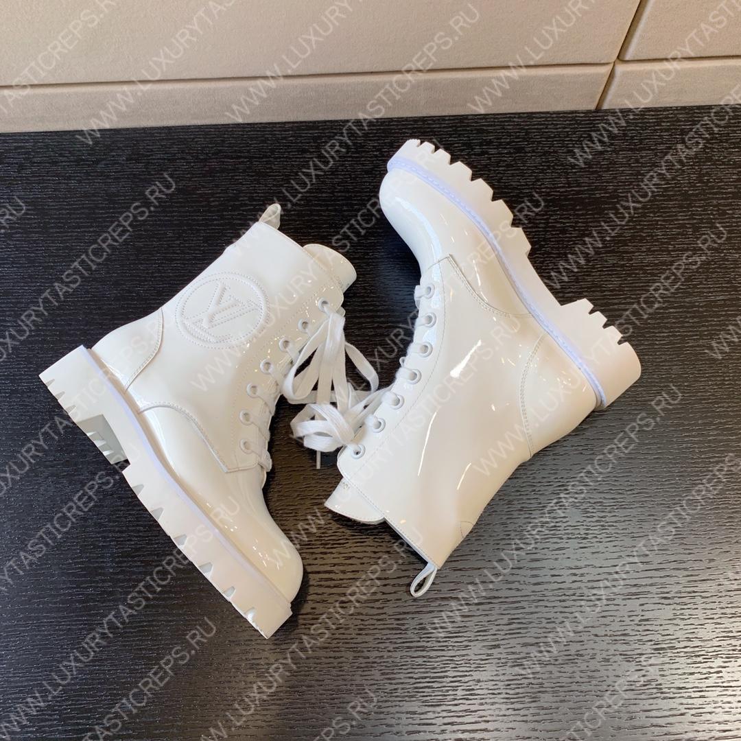 l**is V*t*n territory flat ranger white 1a94q7