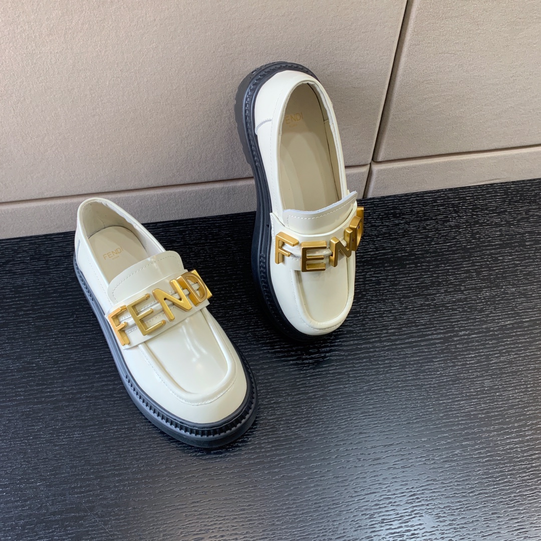 F**di F**digraphy loafers white 8d838369ff0qa1