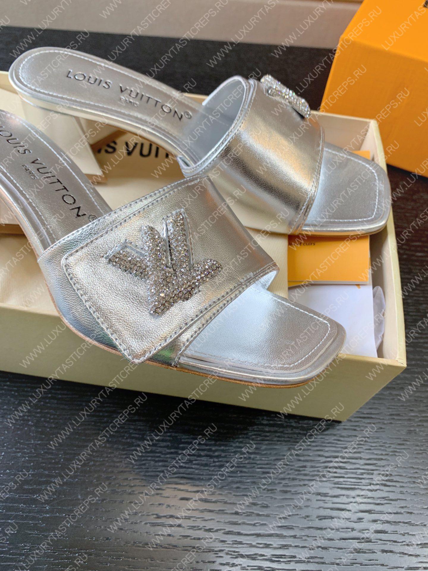 l**is V*t*n shake mule silver 1ab2q3