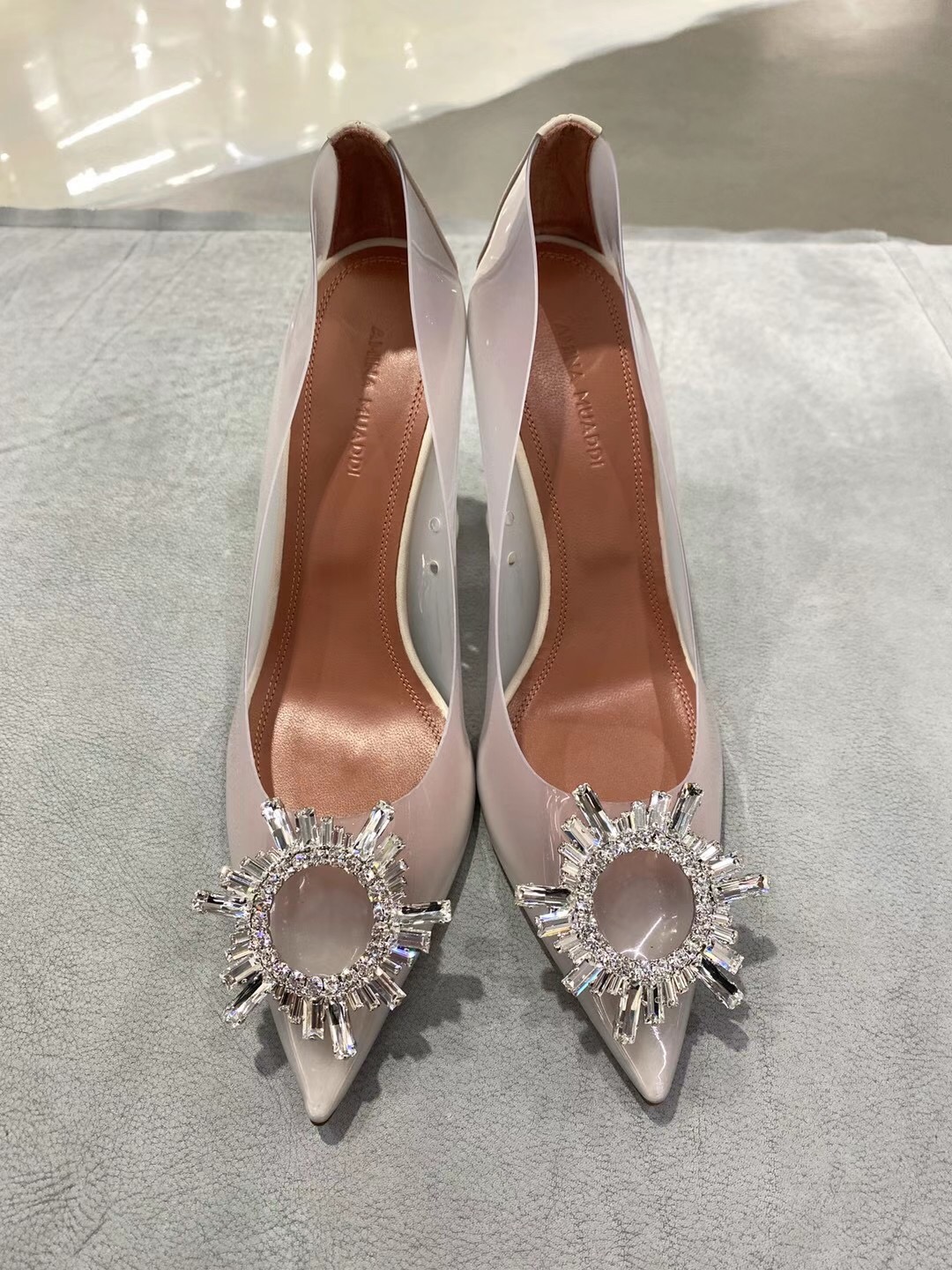 AMINA MUADDI BEGUM 95 PUMPS OFF-WHITE AM9001