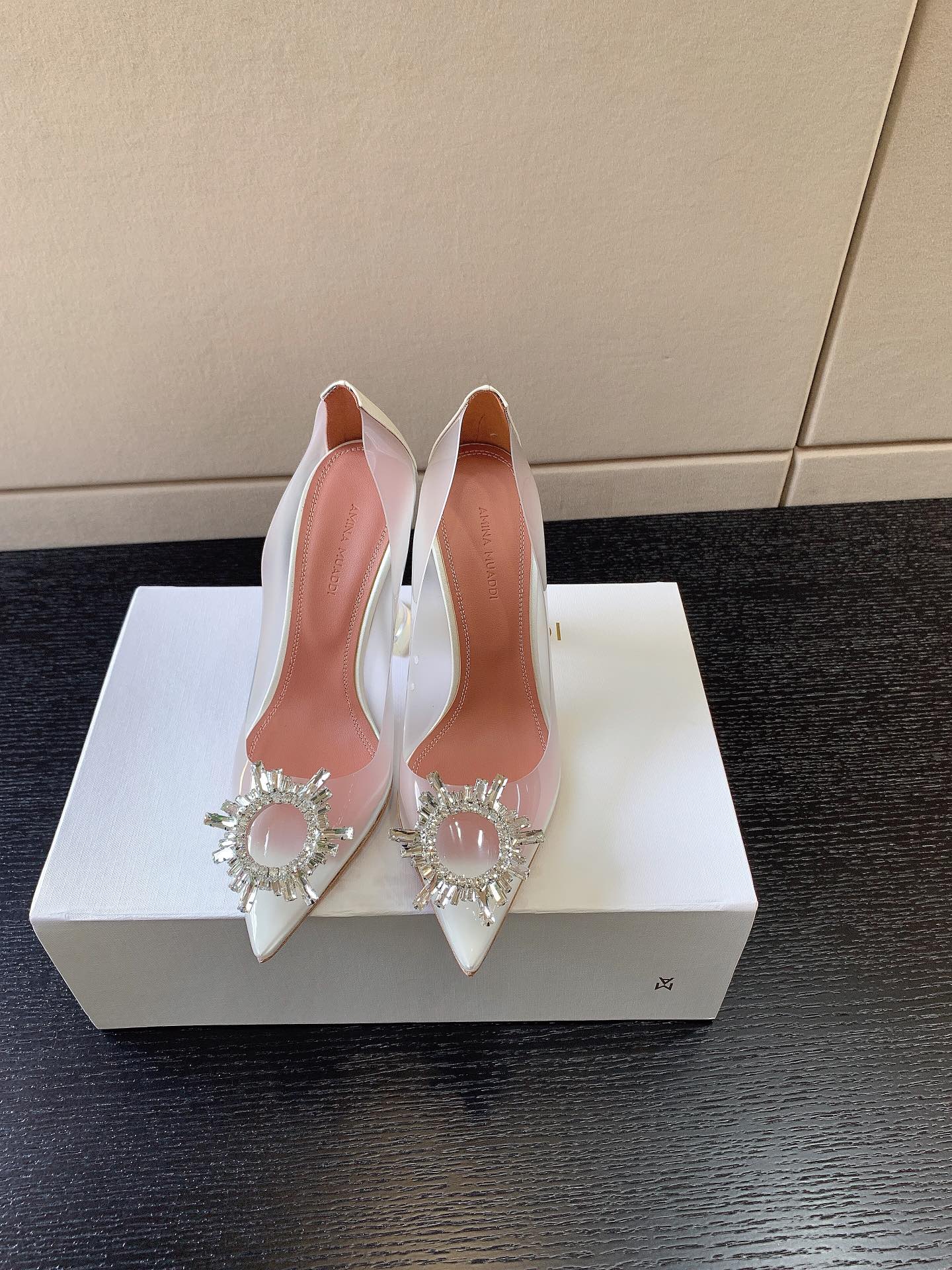 AMINA MUADDI BEGUM 95 PUMPS MLKY WAY AM9002