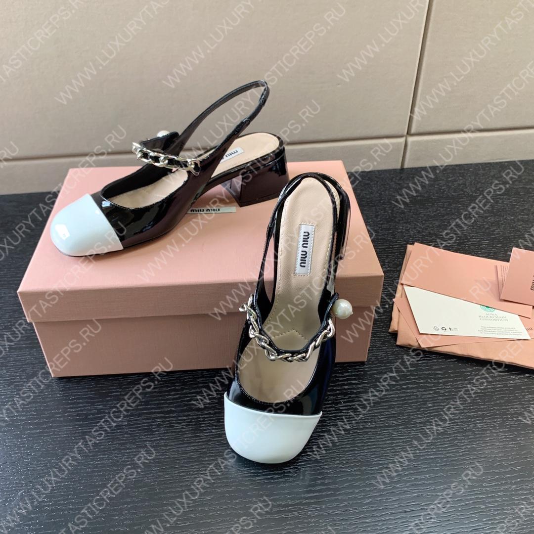 MIU MIU MARY JANE SLINGBACK PUMPS WHITE AND BLACK 5I446D
