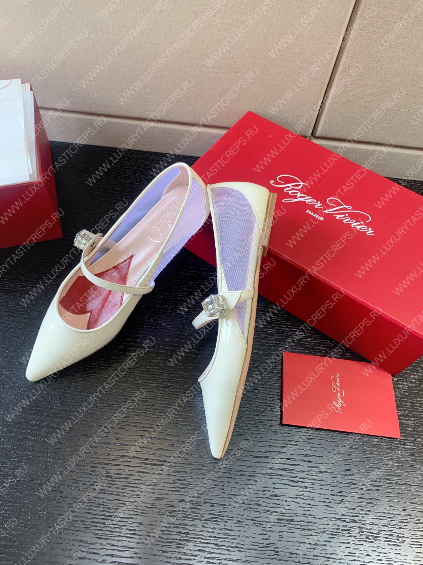 ROGER VIVIER PUMPS LEATHER WHITE RVW53824