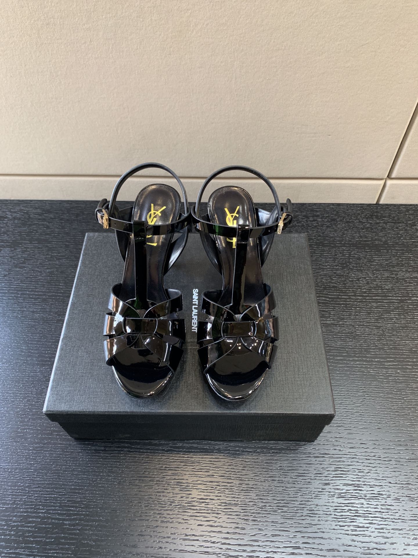 YVES SAINT LAURENT TRUBUTE PLATFORM SANDAL BLACK 315487AA