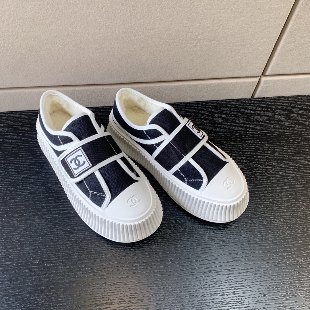Ch*el sneakers black and white g39978
