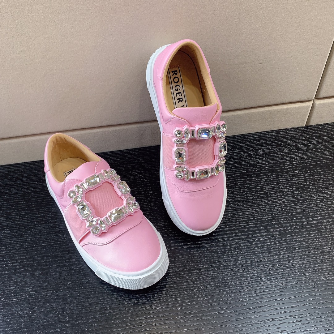 ROGER VIVIER STRASS BUCKLE SNEAKERS PINK RVW6873