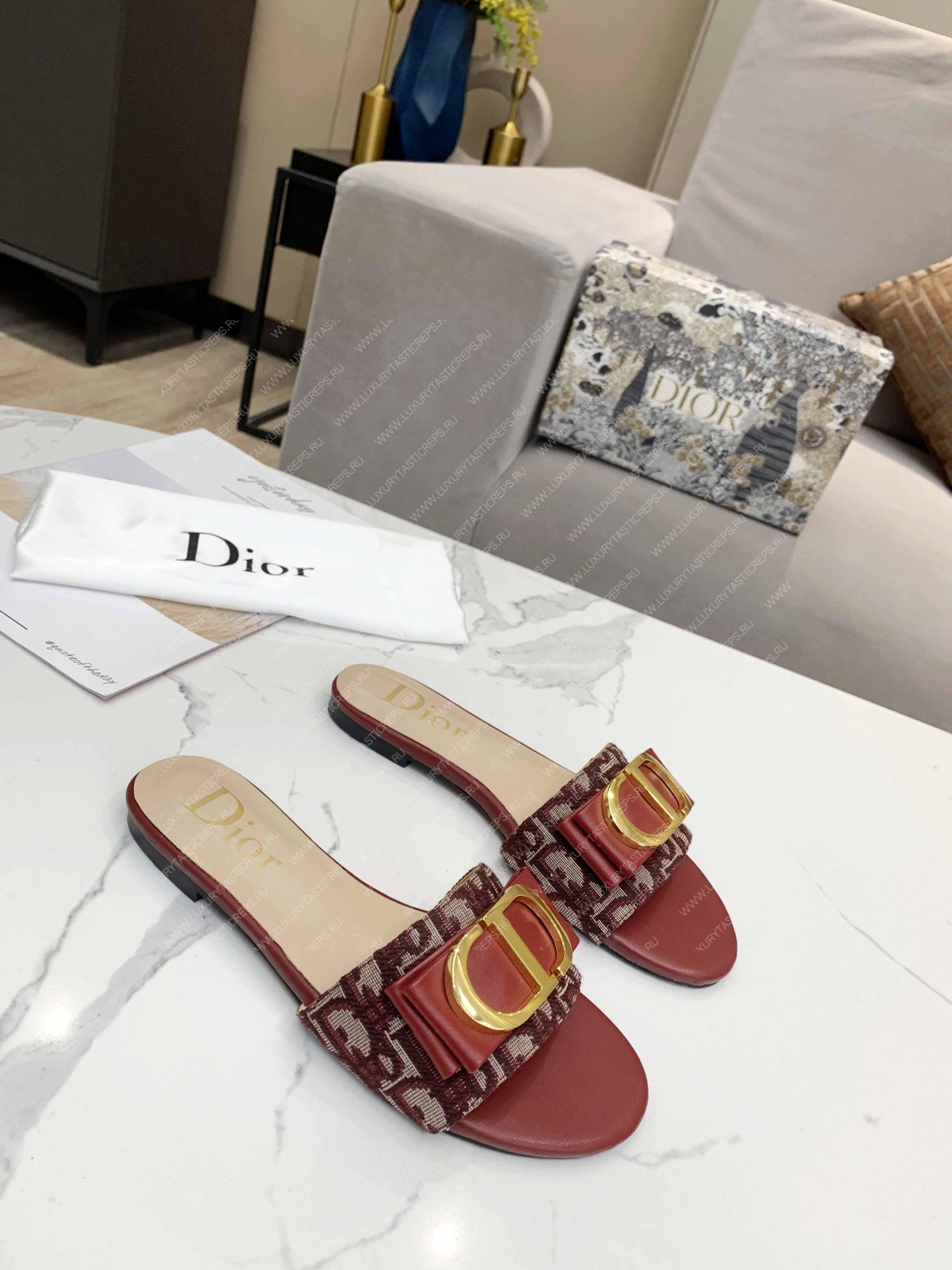 D*or slide maroon kcq266vea