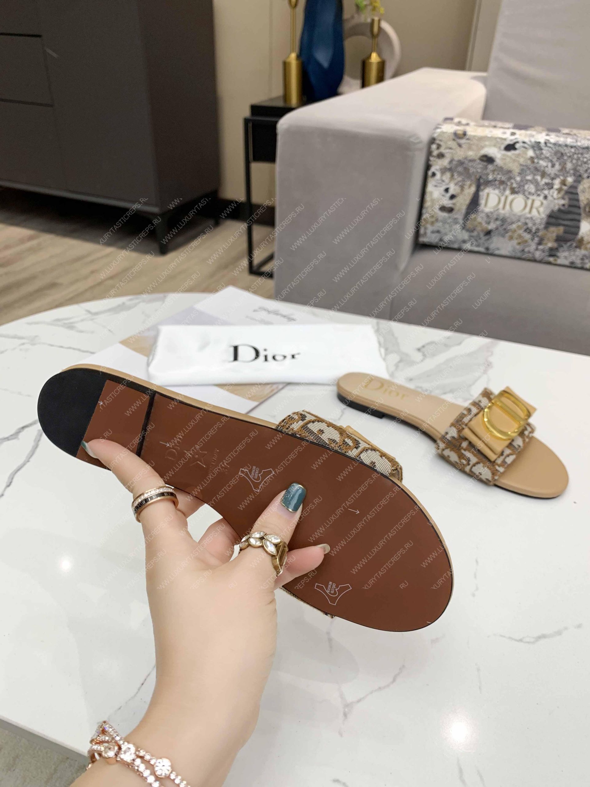 D*or slide brown & beige kcq266vea