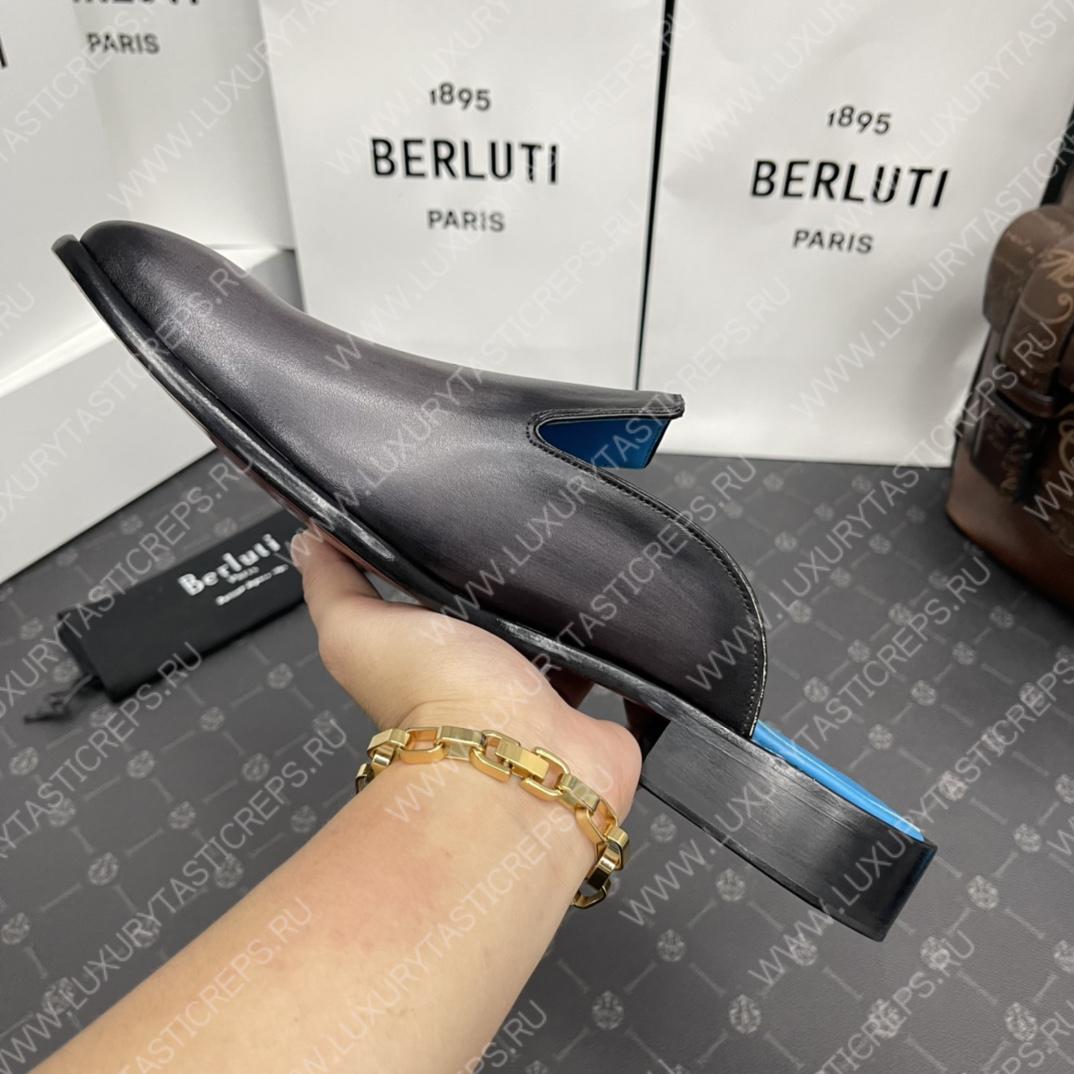 BERLUTI CYRUS SCRITTO SLIPPERS BLACK AND BLUE S3786