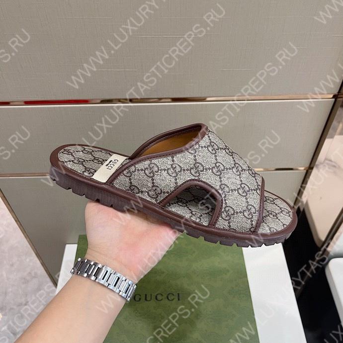 G*u*i slippers