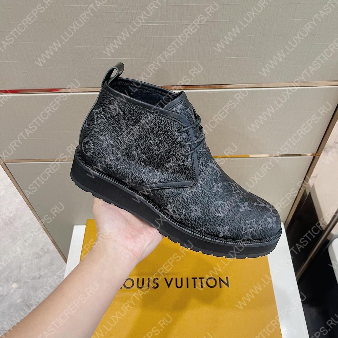 l**is V*t*n  boots black 1a9a8g