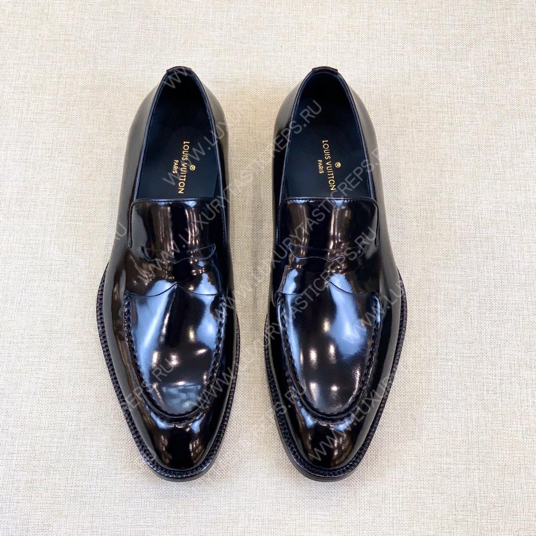 l**is V*t*n loafers black 1c4c9w