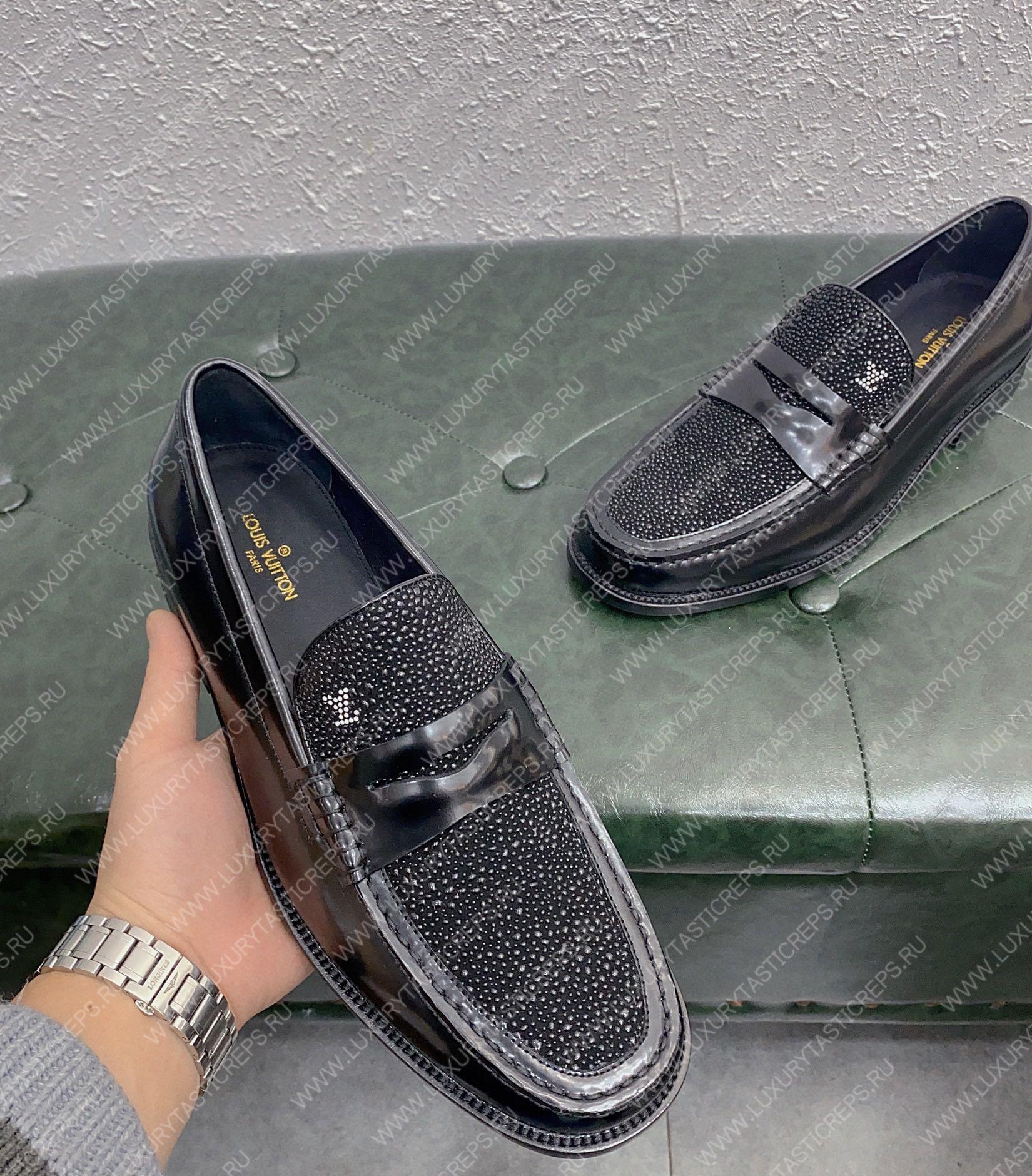 l**is V*t*n l**is loafer black 1aasp6