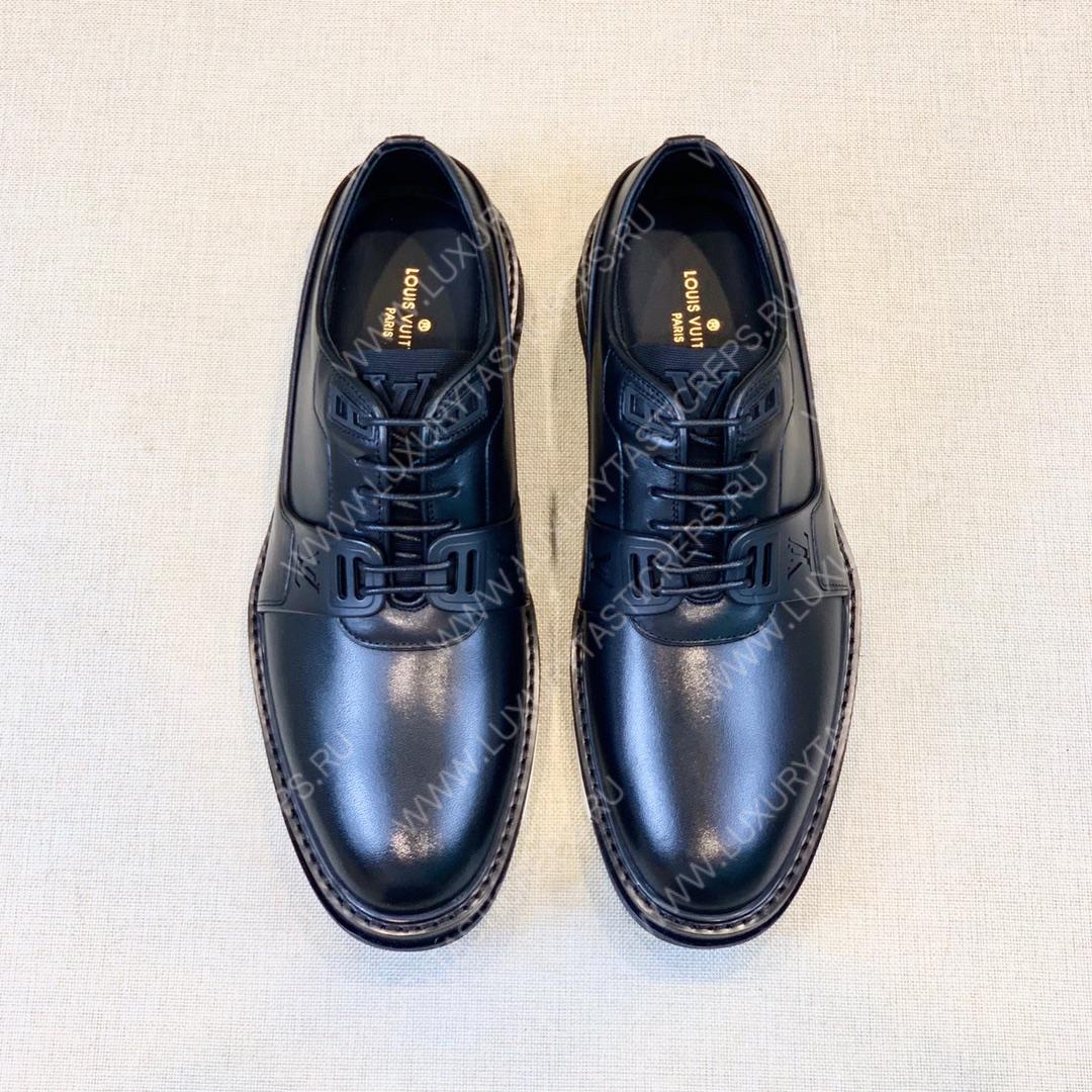 l**is V*t*n sneakers black 1abn90