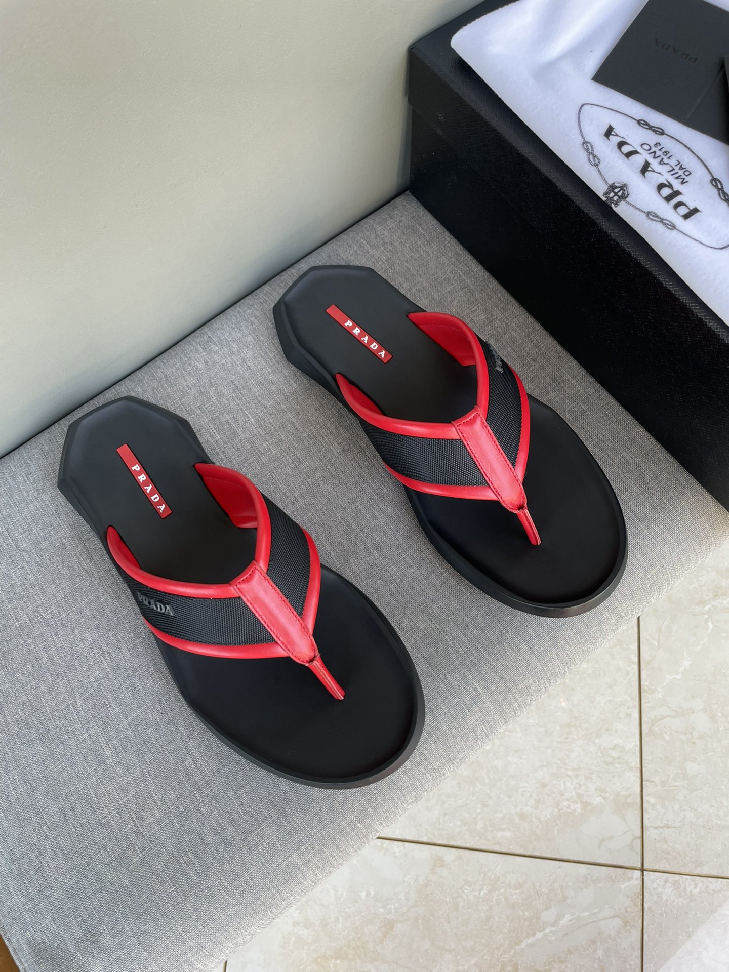 Pra*a rubber slipper red 1bx219