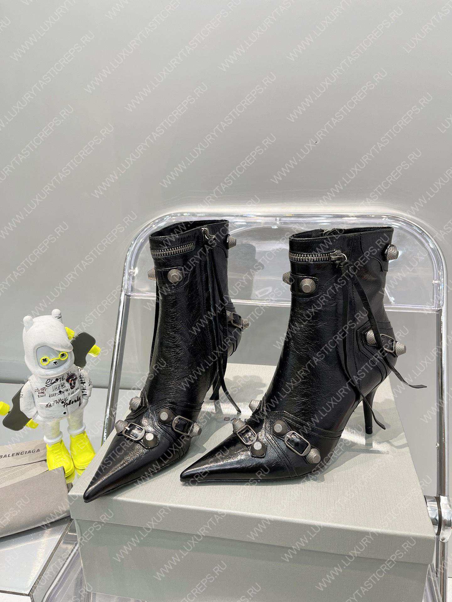 Ba*len*cia*ga women’s cagole 90mm bootie black 694379wa