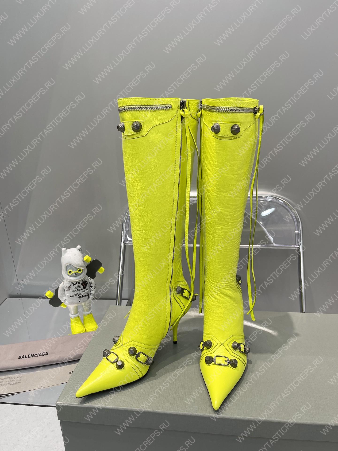 Ba*len*cia*ga women’s cagole 90mm boot optic yellow 694395wa