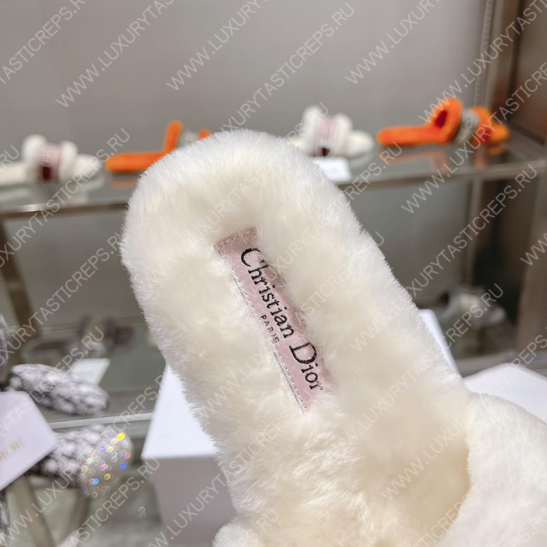 ch**an D*or dway slide white and bright pink kcq551esk