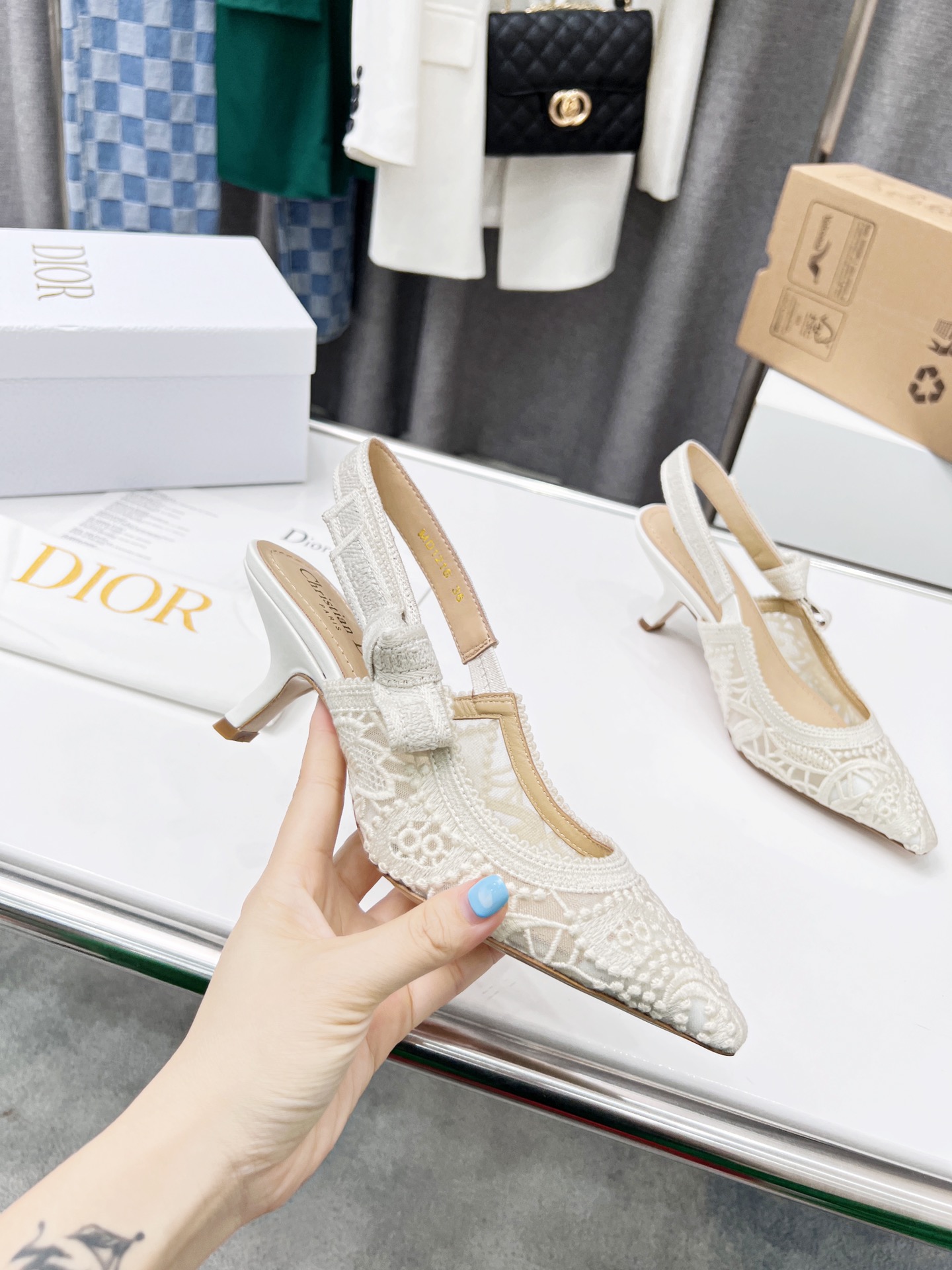 D*or j’aD*or slingback pump white kdp944mcm