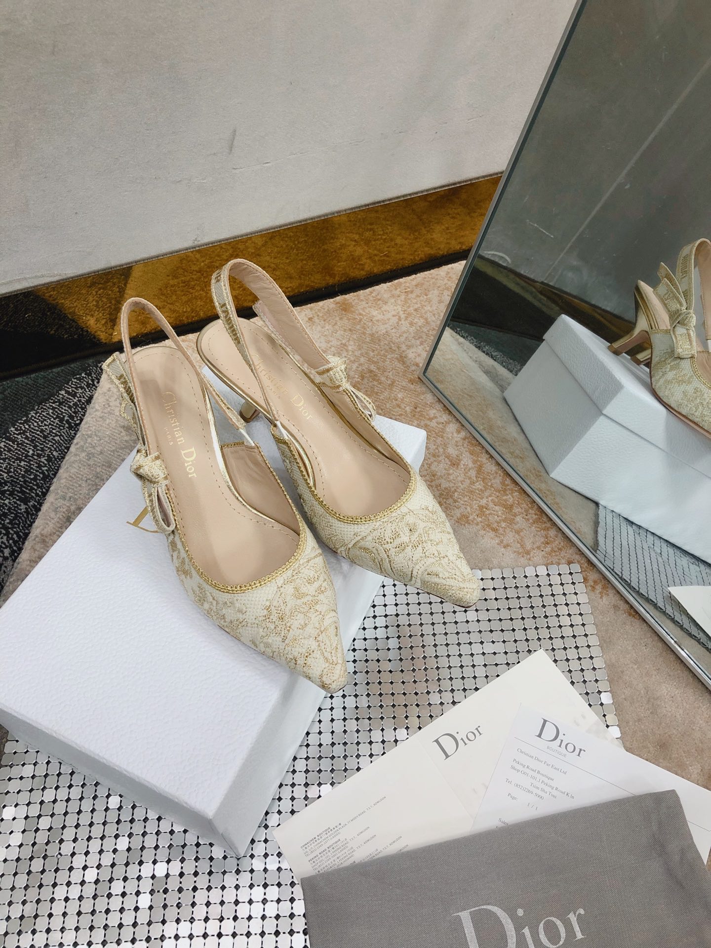 D*or j’aD*or slingback pump white kcp761jhl