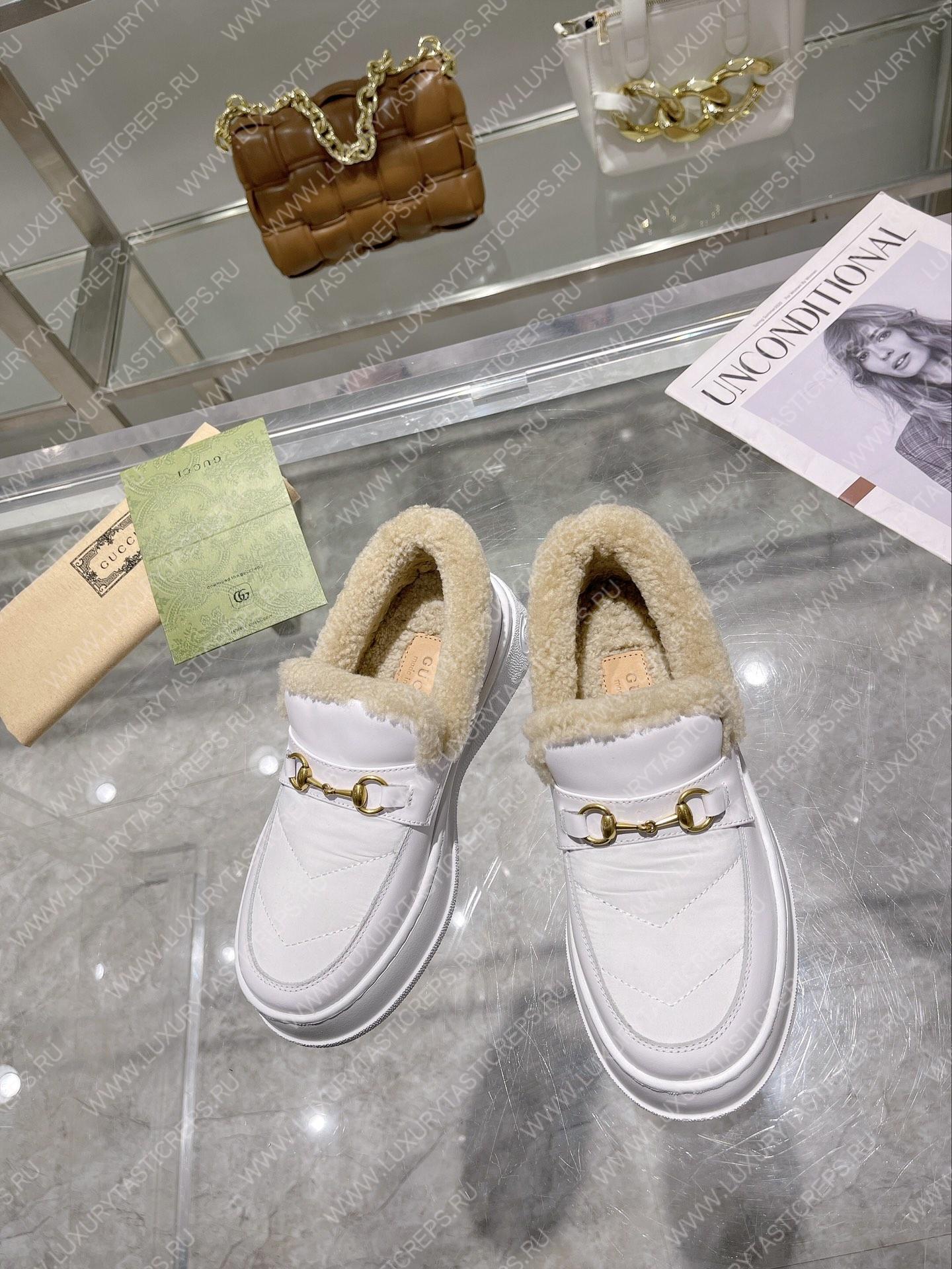 G*u*i horsebit ankle boot white 550036