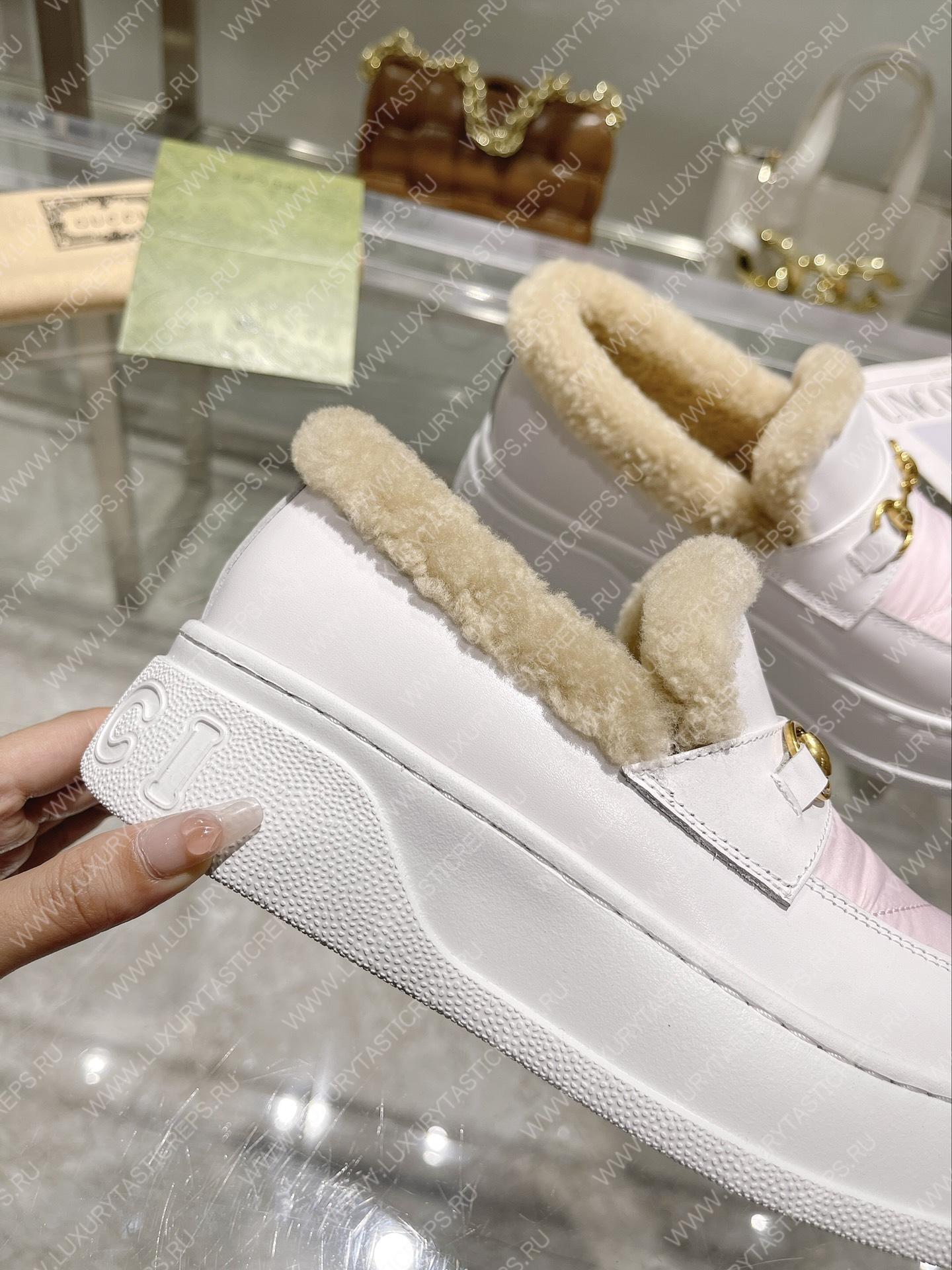 G*u*i horsebit ankle boot white and pink 550036